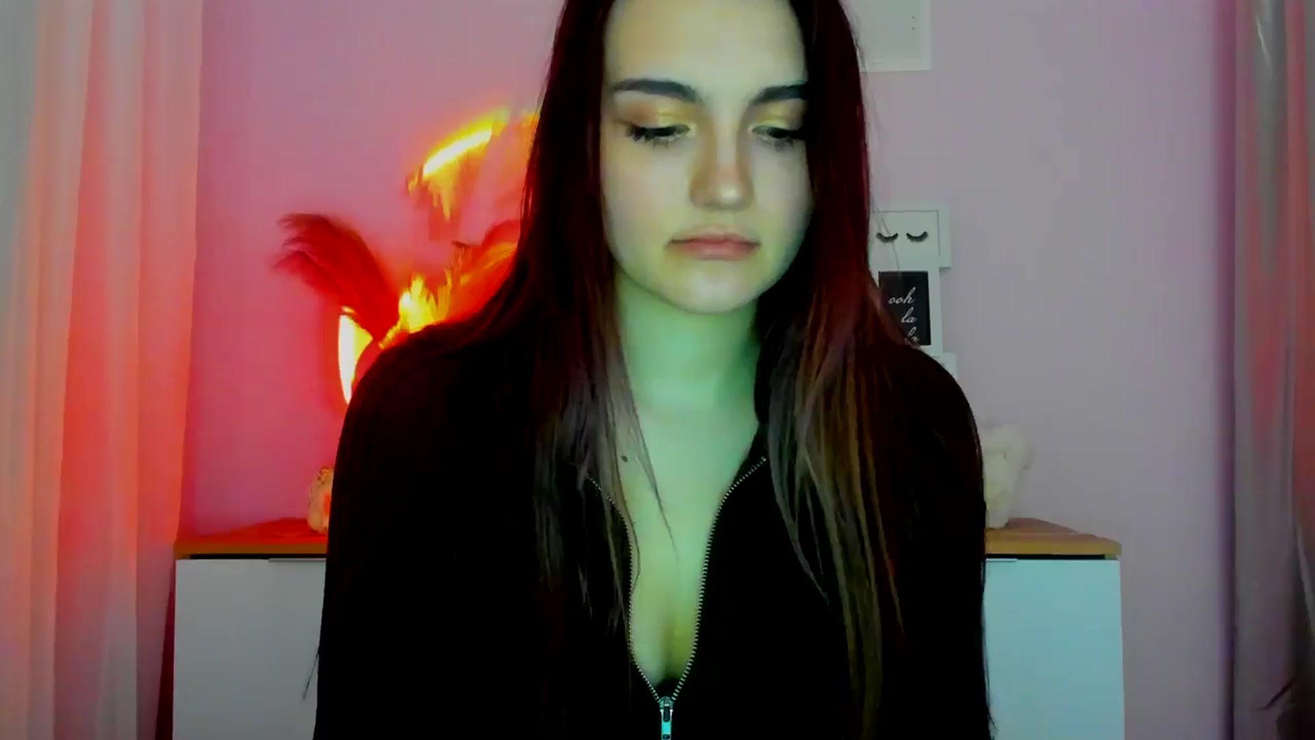 Gallery image thumbnail from JenyStone's myfreecams stream on, 03/17/2025, 15:00 image 5 of 20