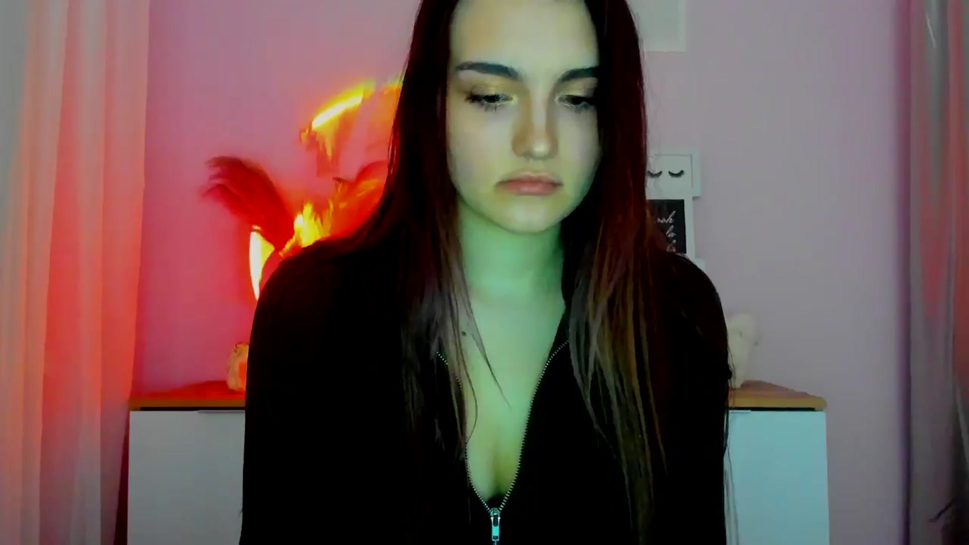 Gallery image thumbnail from JenyStone's myfreecams stream on, 03/17/2025, 15:00 image 6 of 20