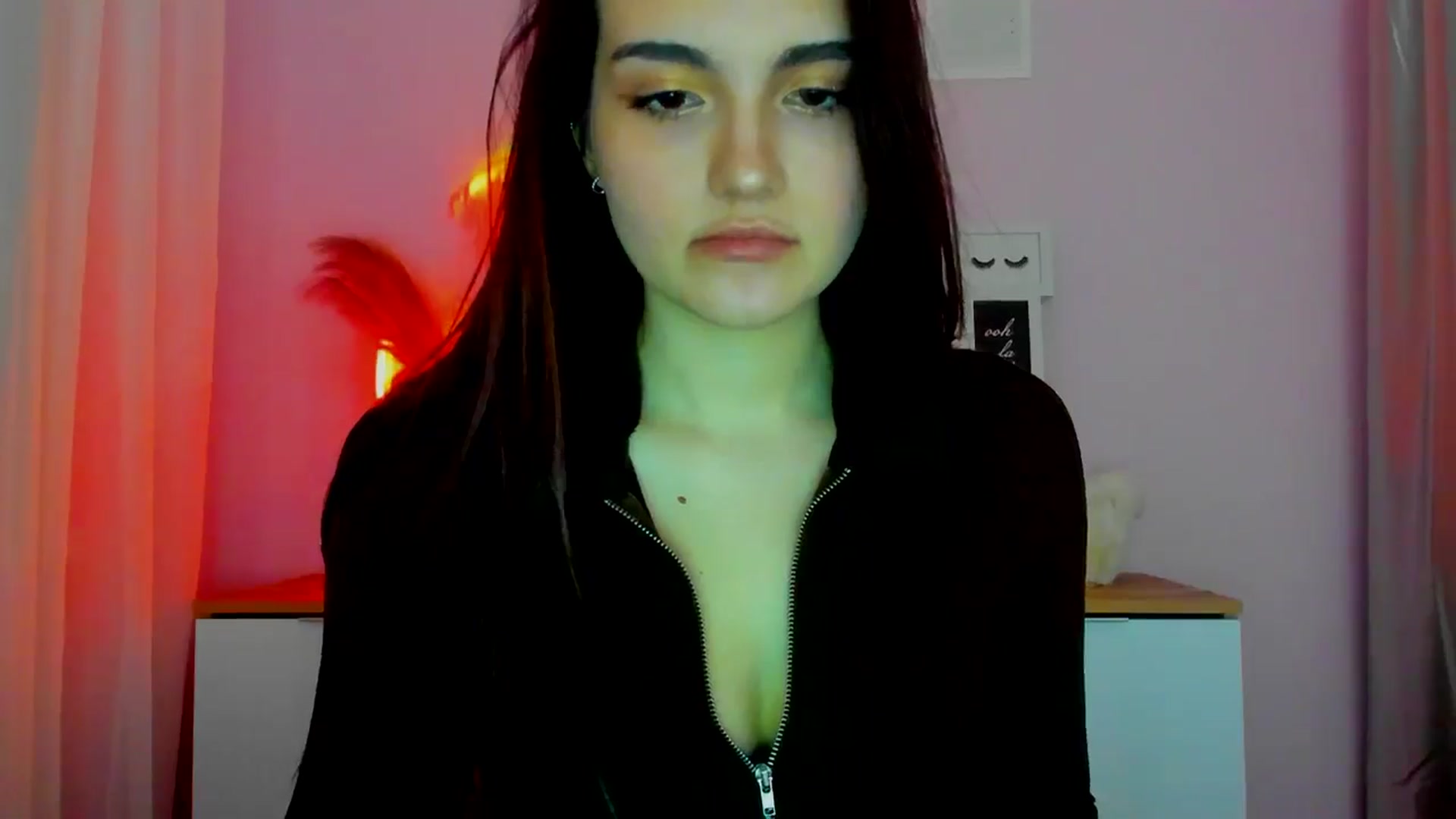 Gallery image thumbnail from JenyStone's myfreecams stream on, 03/17/2025, 15:00 image 7 of 20
