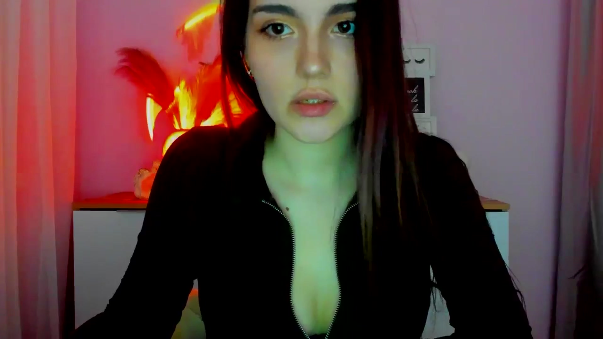 Gallery image thumbnail from JenyStone's myfreecams stream on, 03/17/2025, 16:23 image 8 of 20