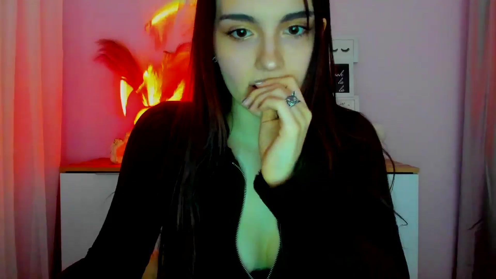 Gallery image thumbnail from JenyStone's myfreecams stream on, 03/17/2025, 16:23 image 13 of 20