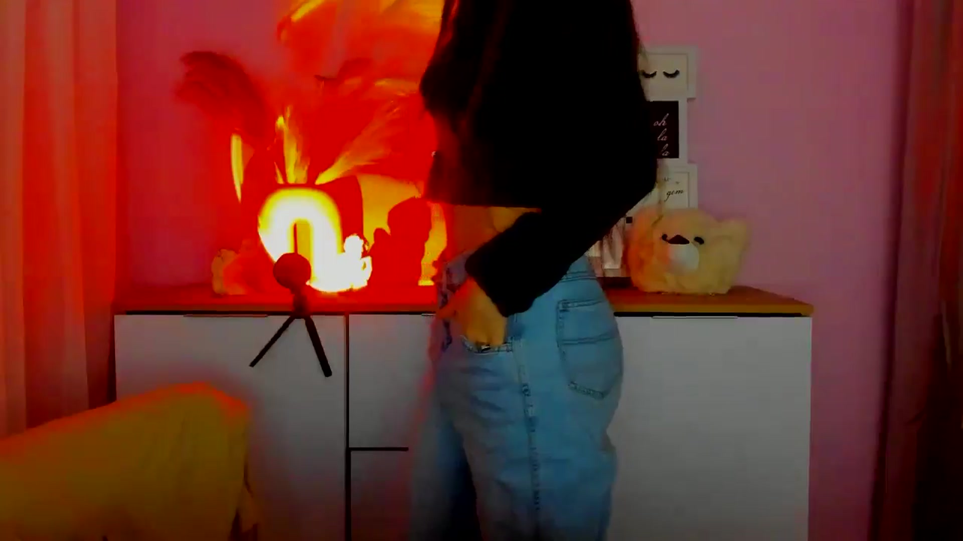 Gallery image thumbnail from JenyStone's myfreecams stream on, 03/17/2025, 16:23 image 17 of 20
