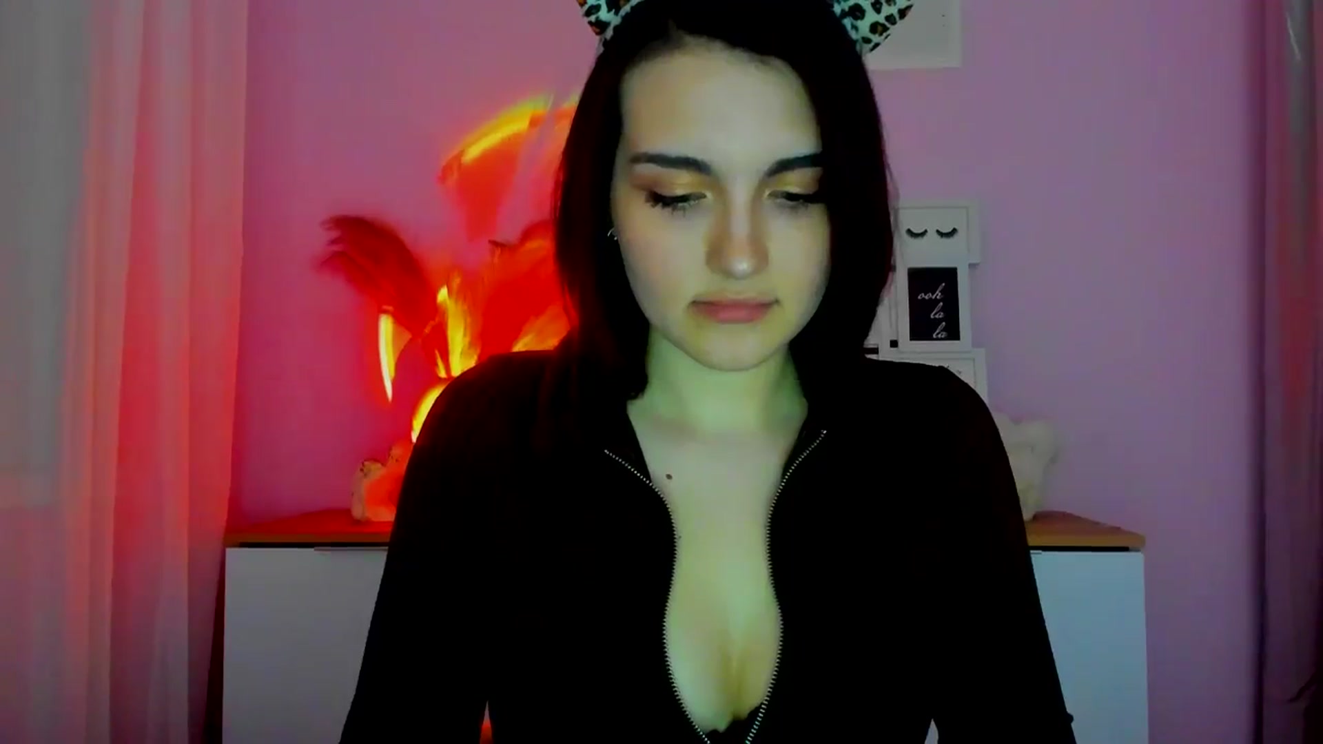 Gallery image thumbnail from JenyStone's myfreecams stream on, 03/17/2025, 17:28 image 15 of 20