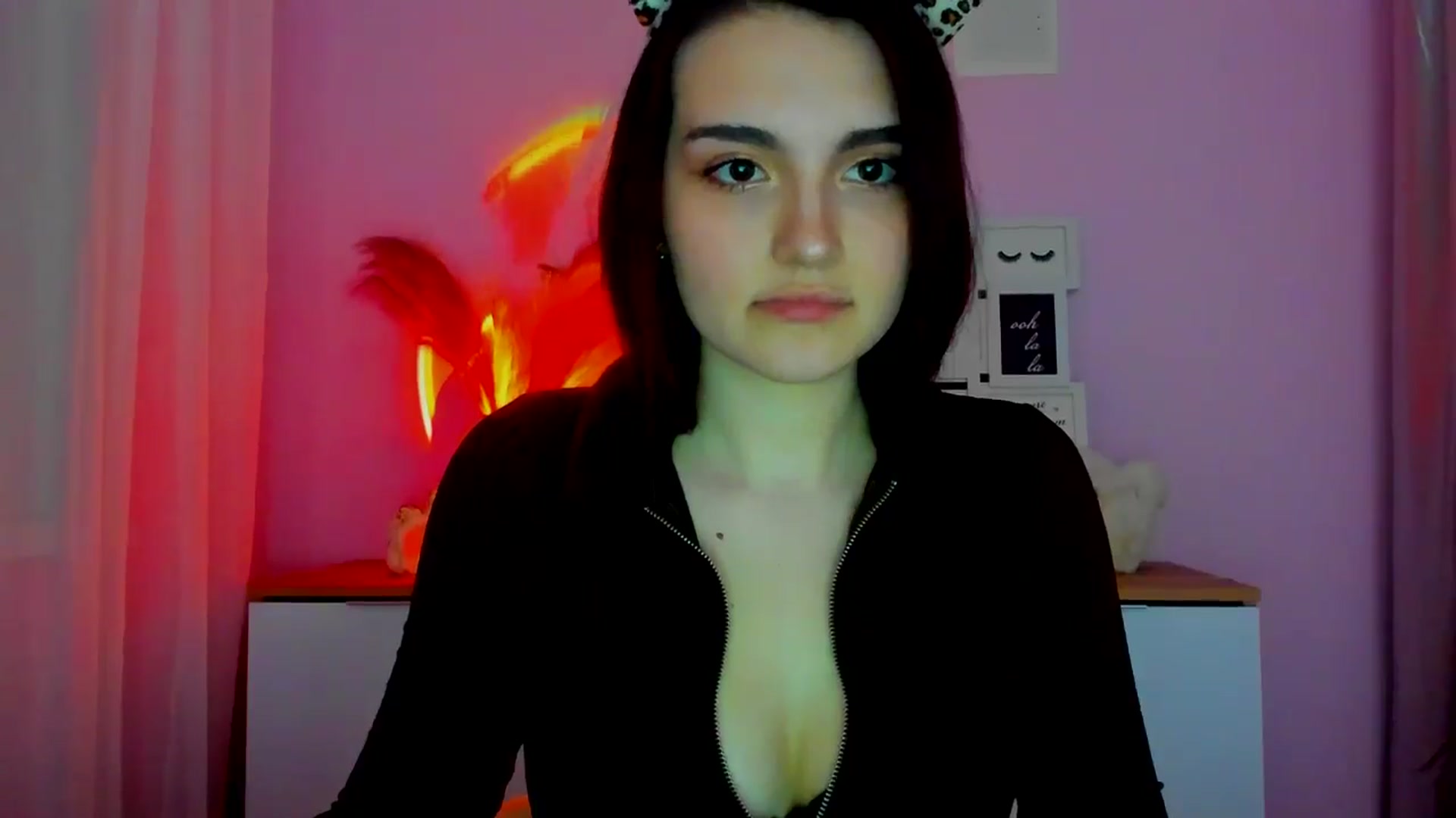 Gallery image thumbnail from JenyStone's myfreecams stream on, 03/17/2025, 17:28 image 14 of 20