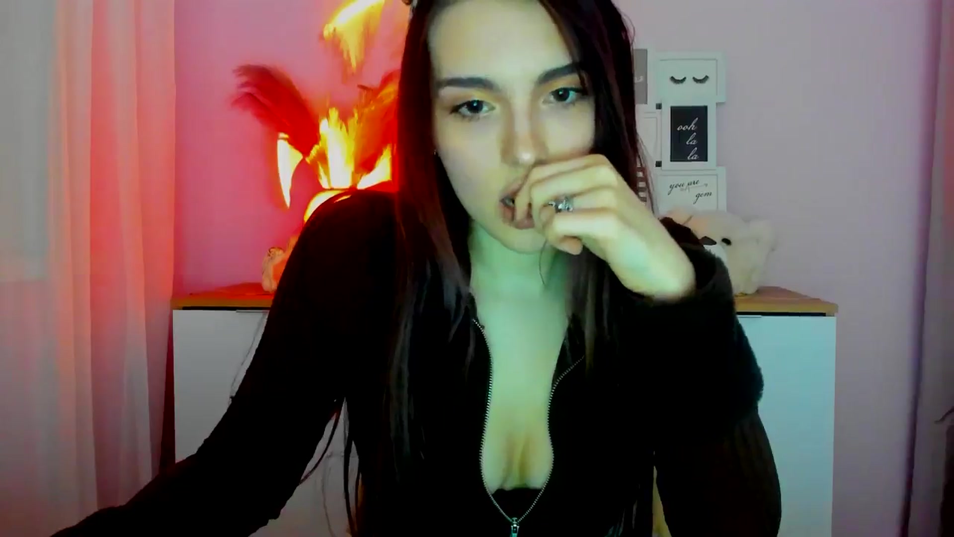 Gallery image thumbnail from JenyStone's myfreecams stream on, 03/17/2025, 17:28 image 3 of 20