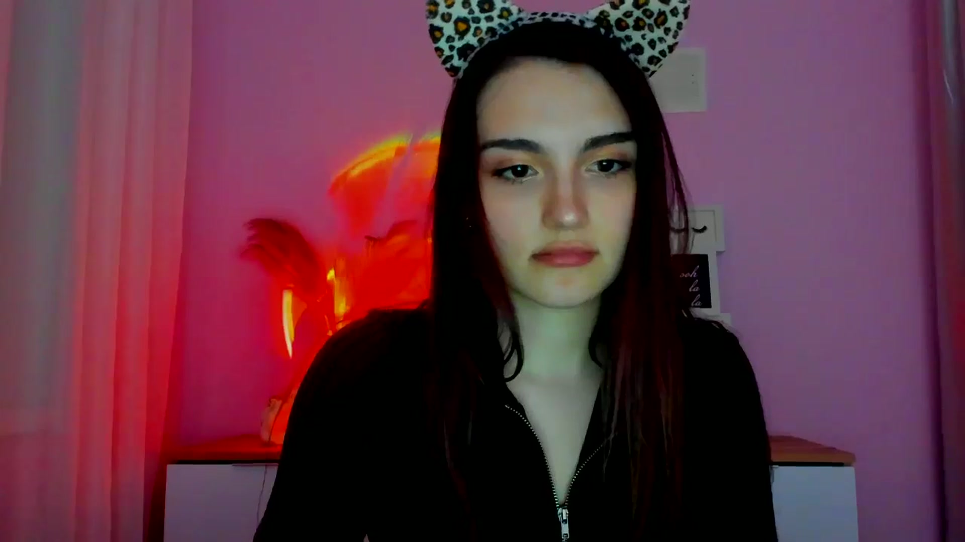 Gallery image thumbnail from JenyStone's myfreecams stream on, 03/17/2025, 18:06 image 6 of 20