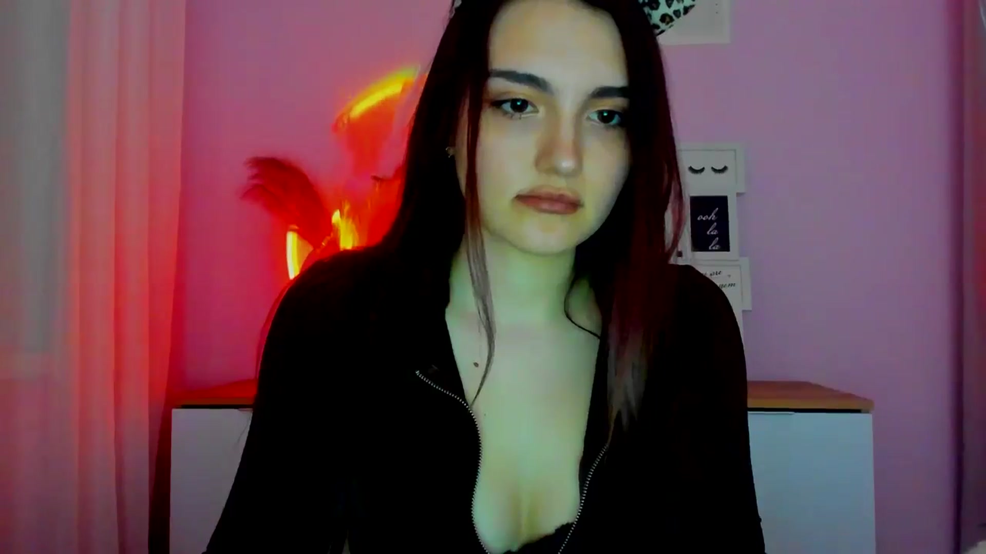 Gallery image thumbnail from JenyStone's myfreecams stream on, 03/17/2025, 18:06 image 13 of 20