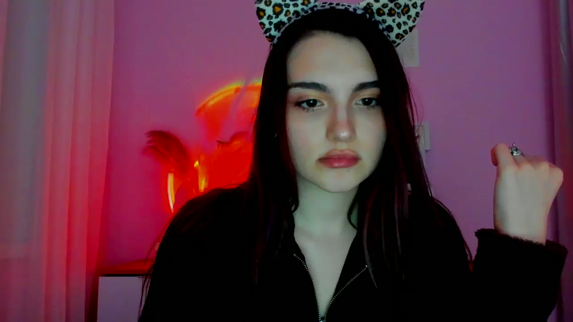 Gallery image thumbnail from JenyStone's myfreecams stream on, 03/17/2025, 18:06 image 2 of 20