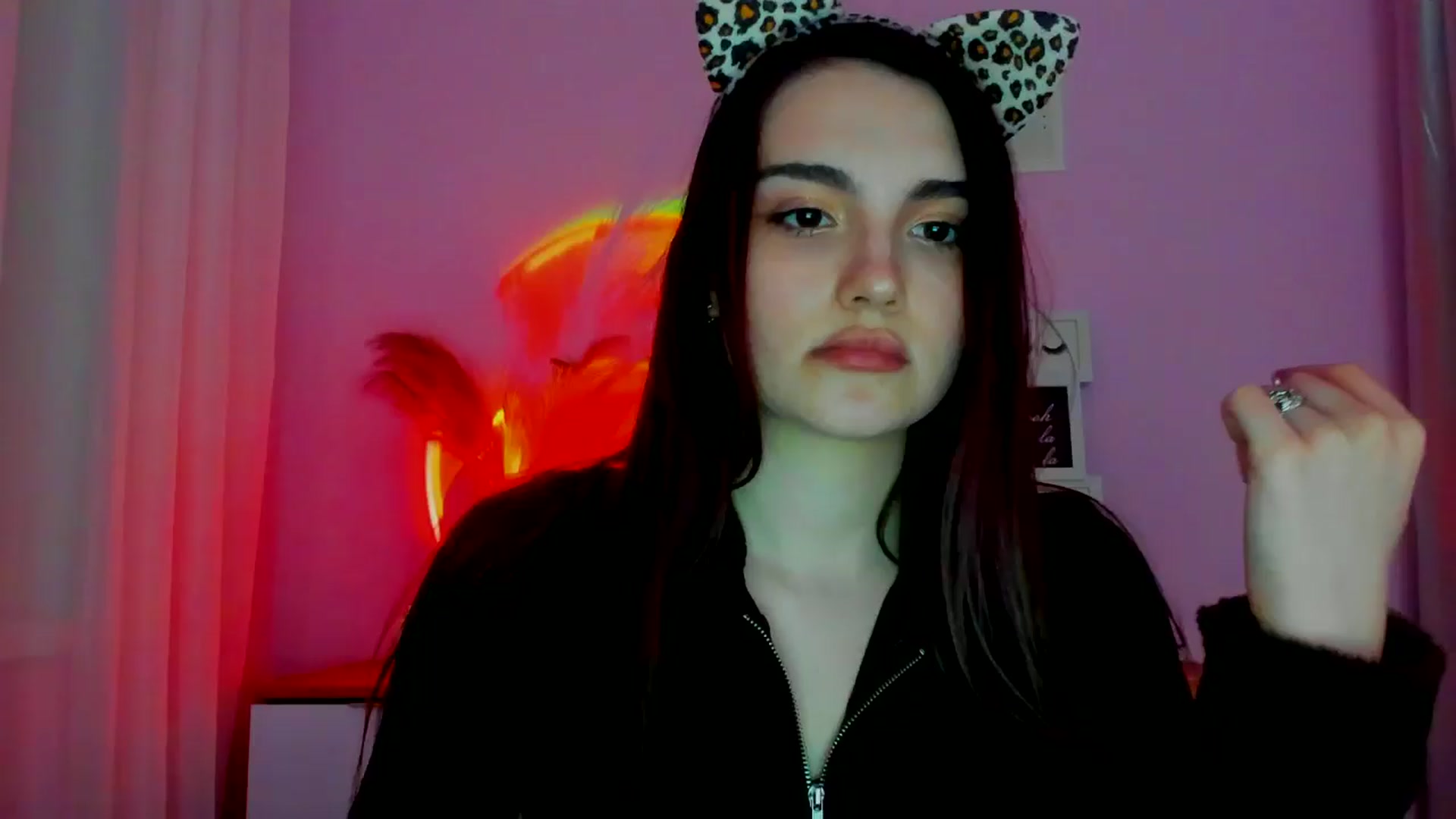 Gallery image thumbnail from JenyStone's myfreecams stream on, 03/17/2025, 18:06 image 1 of 20