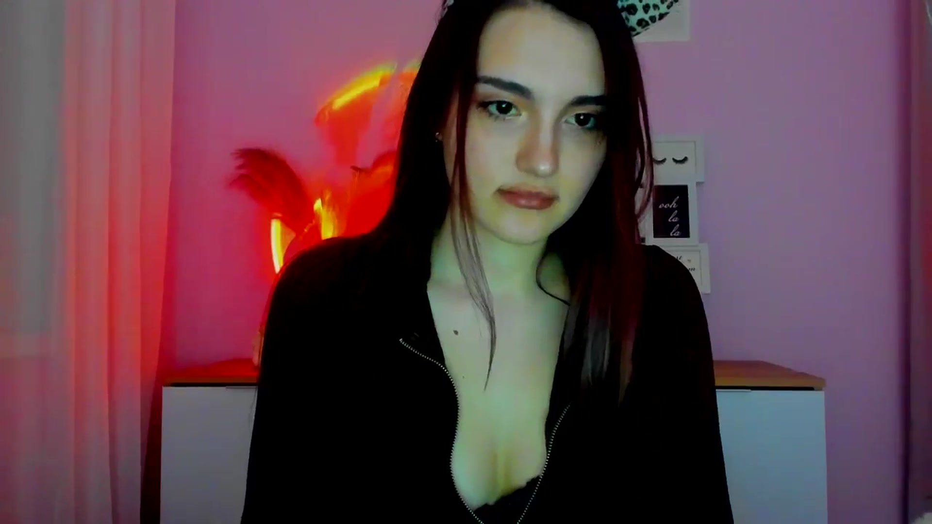 Gallery image thumbnail from JenyStone's myfreecams stream on, 03/17/2025, 18:06 image 10 of 20