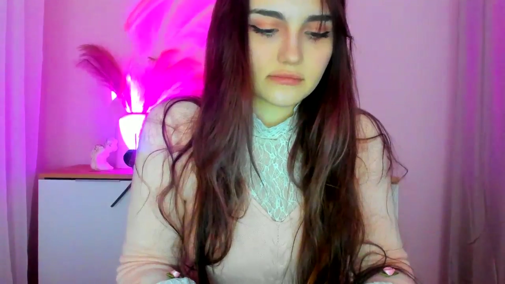 Gallery image thumbnail from JenyStone's myfreecams stream on, 03/18/2025, 11:48 image 12 of 20