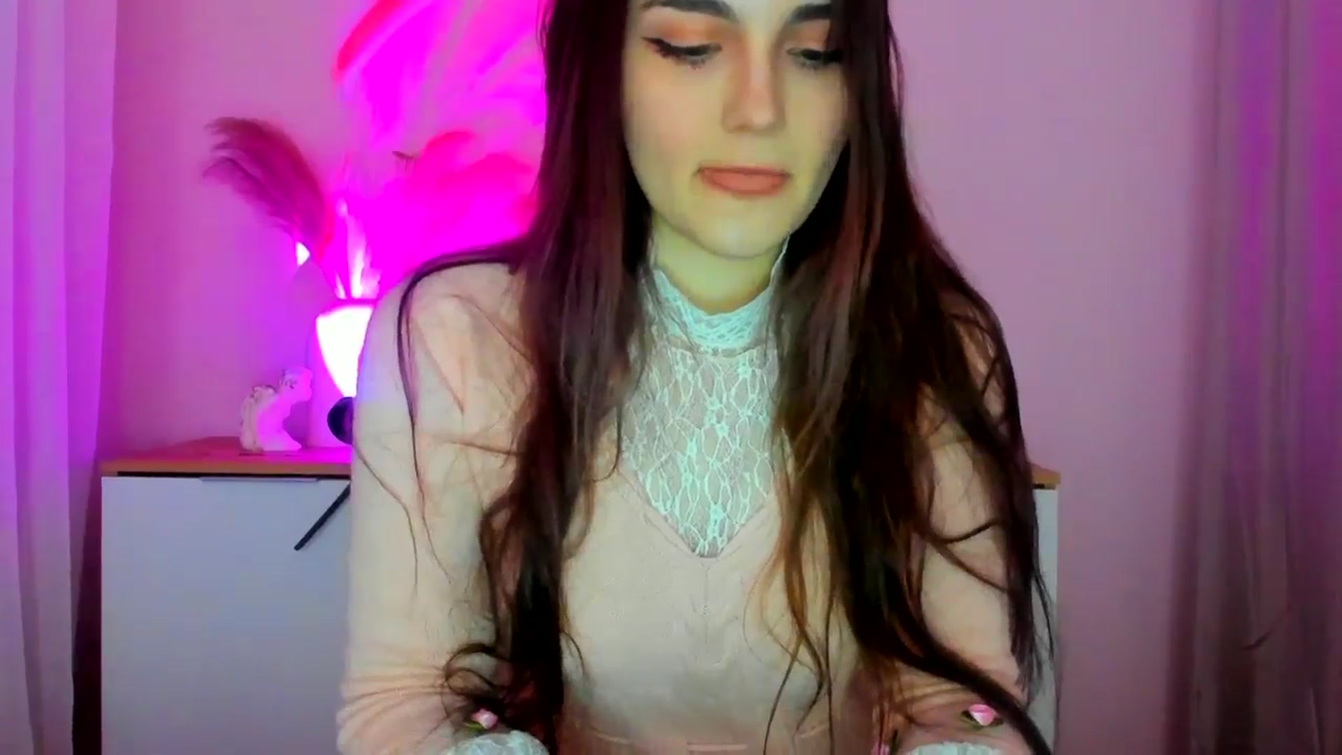 Gallery image thumbnail from JenyStone's myfreecams stream on, 03/18/2025, 11:48 image 8 of 20