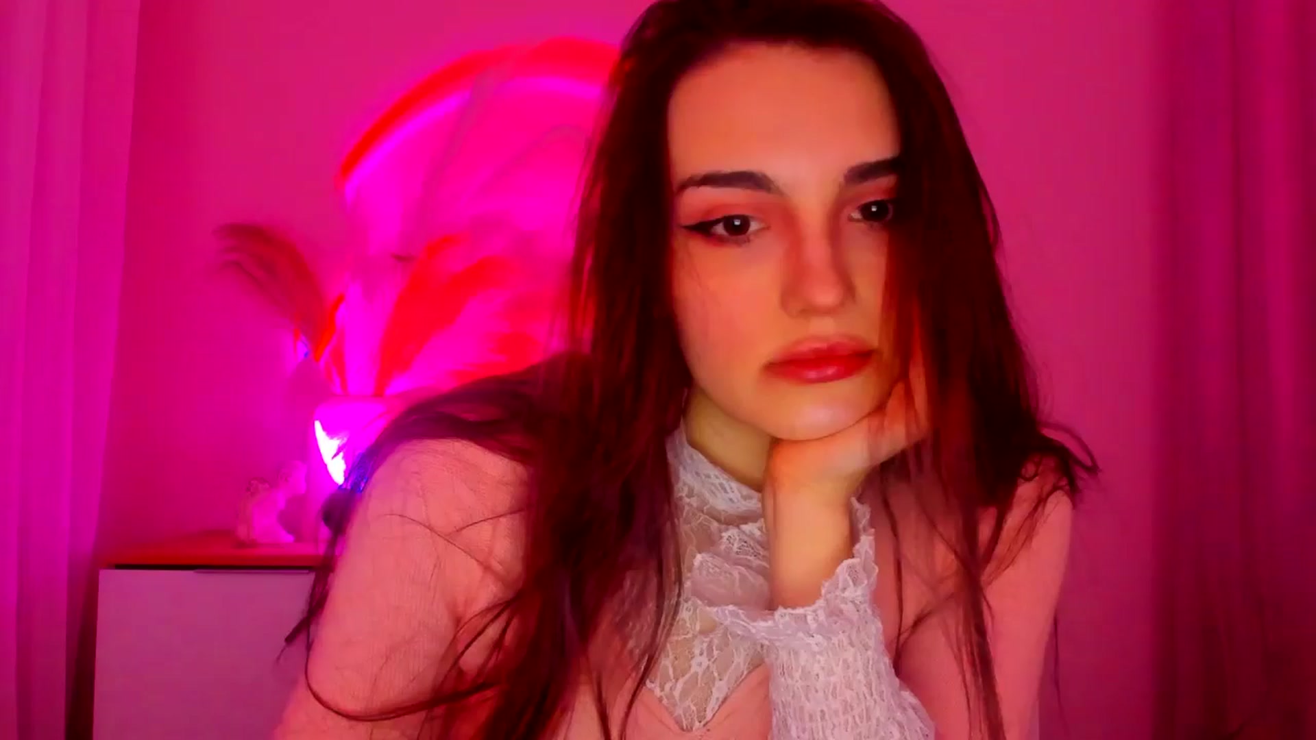 Gallery image thumbnail from JenyStone's myfreecams stream on, 03/18/2025, 11:48 image 1 of 20