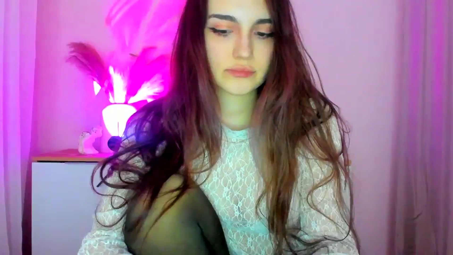 Gallery image thumbnail from JenyStone's myfreecams stream on, 03/18/2025, 13:10 image 14 of 20
