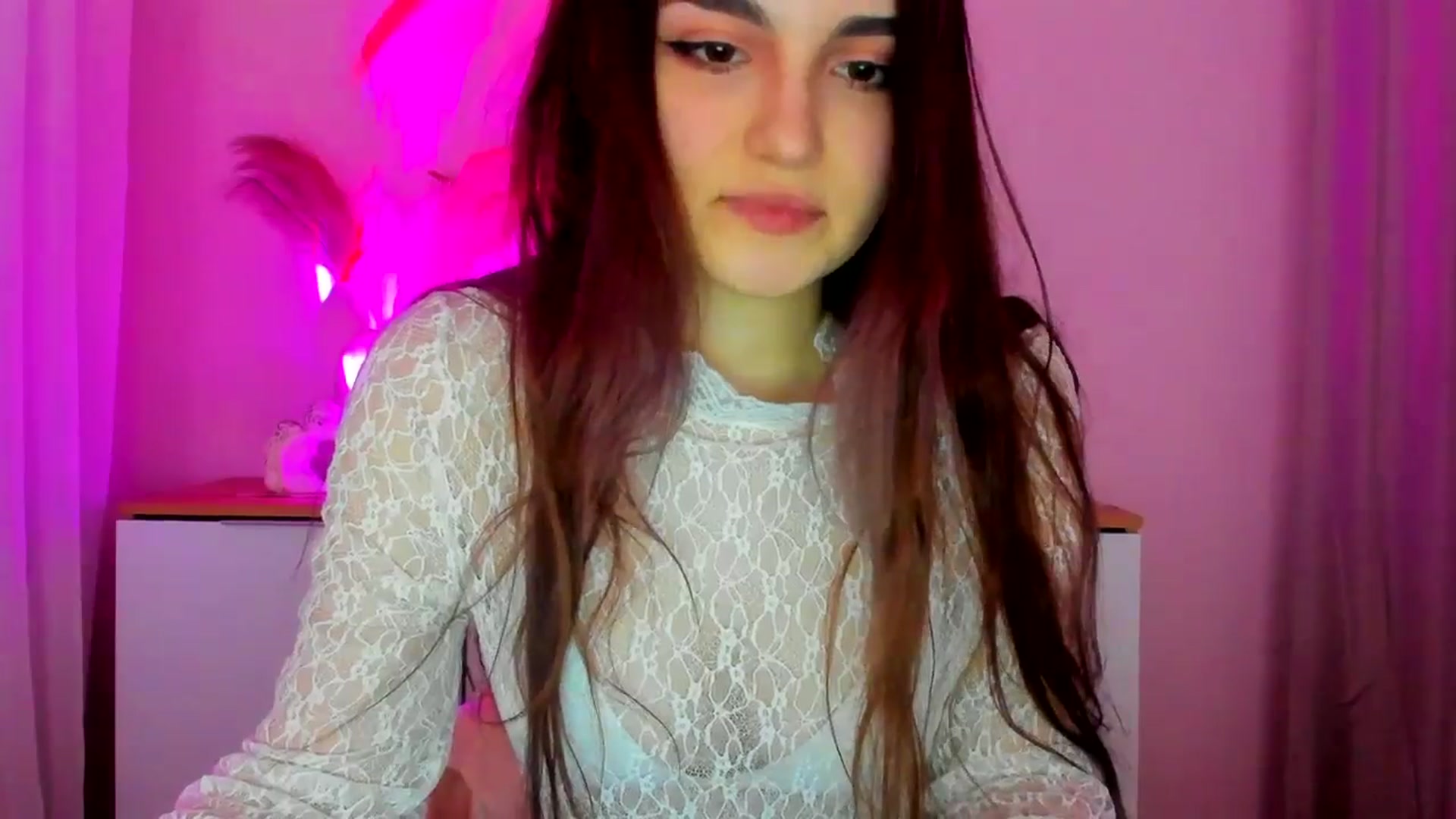 Gallery image thumbnail from JenyStone's myfreecams stream on, 03/18/2025, 13:10 image 8 of 20