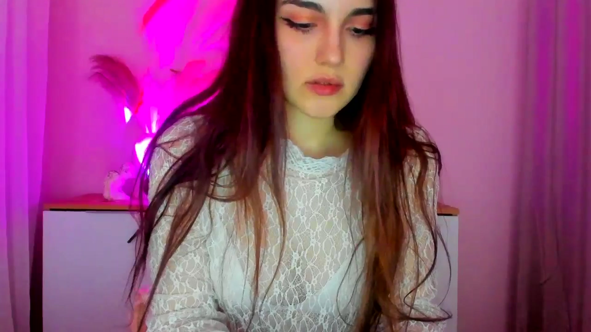 Gallery image thumbnail from JenyStone's myfreecams stream on, 03/18/2025, 13:10 image 17 of 20