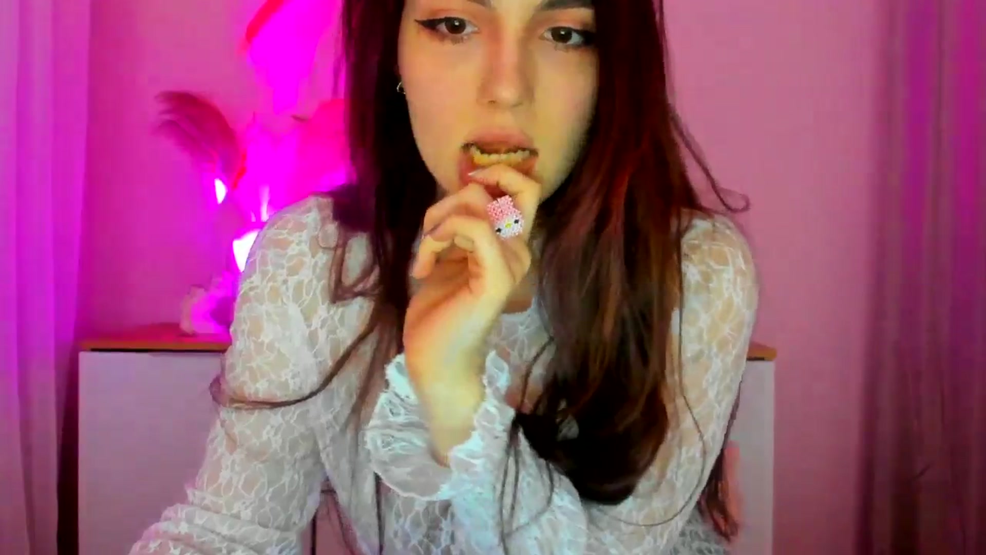 Gallery image thumbnail from JenyStone's myfreecams stream on, 03/18/2025, 13:10 image 6 of 20