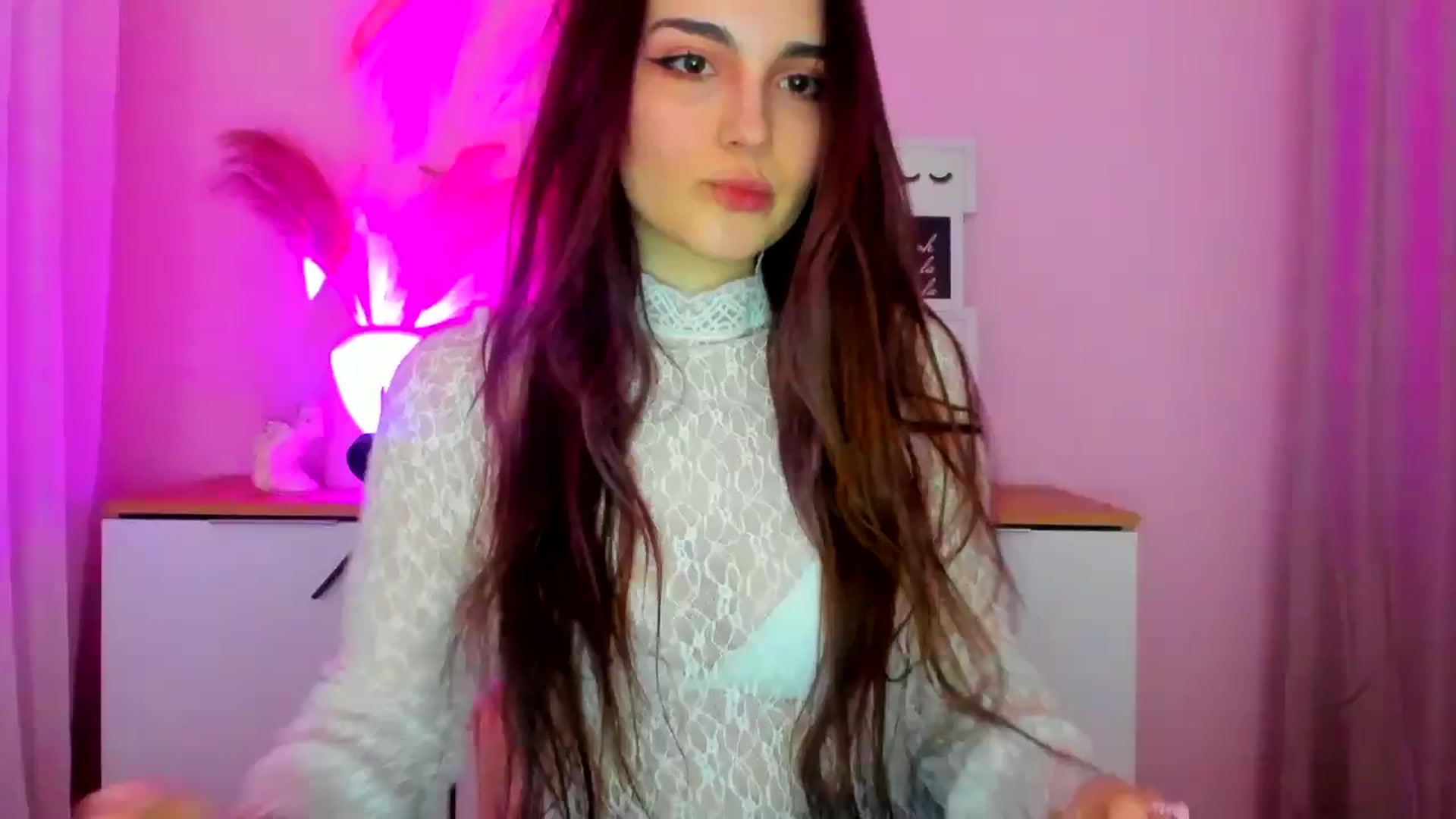 Gallery image thumbnail from JenyStone's myfreecams stream on, 03/18/2025, 13:10 image 1 of 20