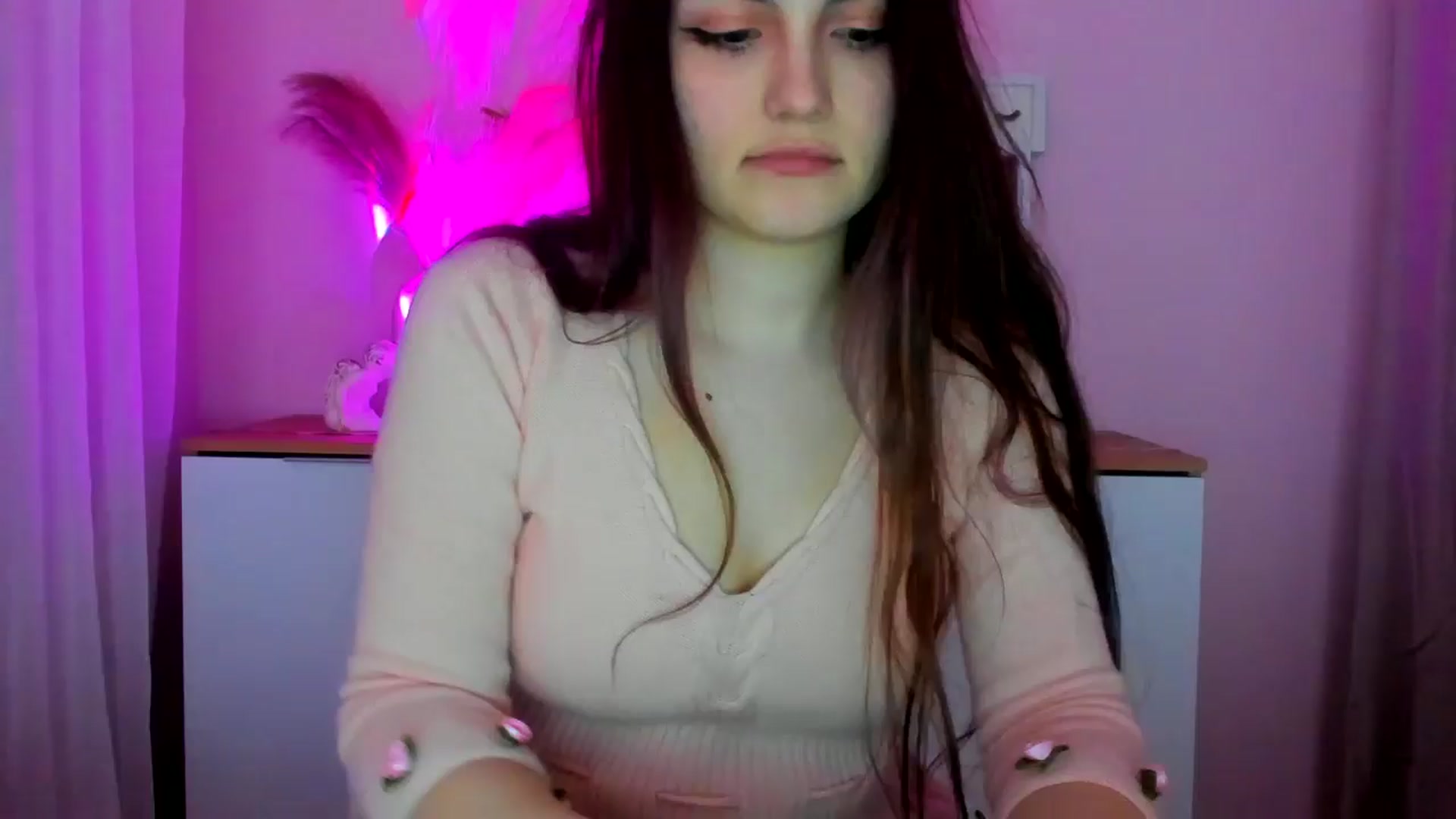 Gallery image thumbnail from JenyStone's myfreecams stream on, 03/18/2025, 14:09 image 1 of 20