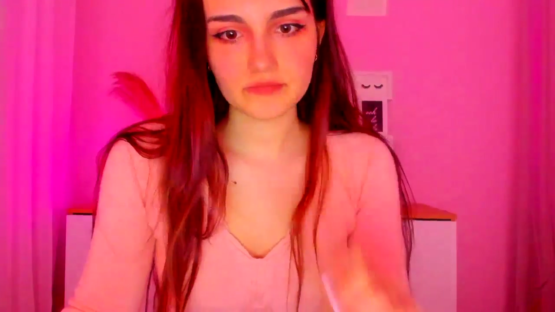 Gallery image thumbnail from JenyStone's myfreecams stream on, 03/18/2025, 14:53 image 2 of 20
