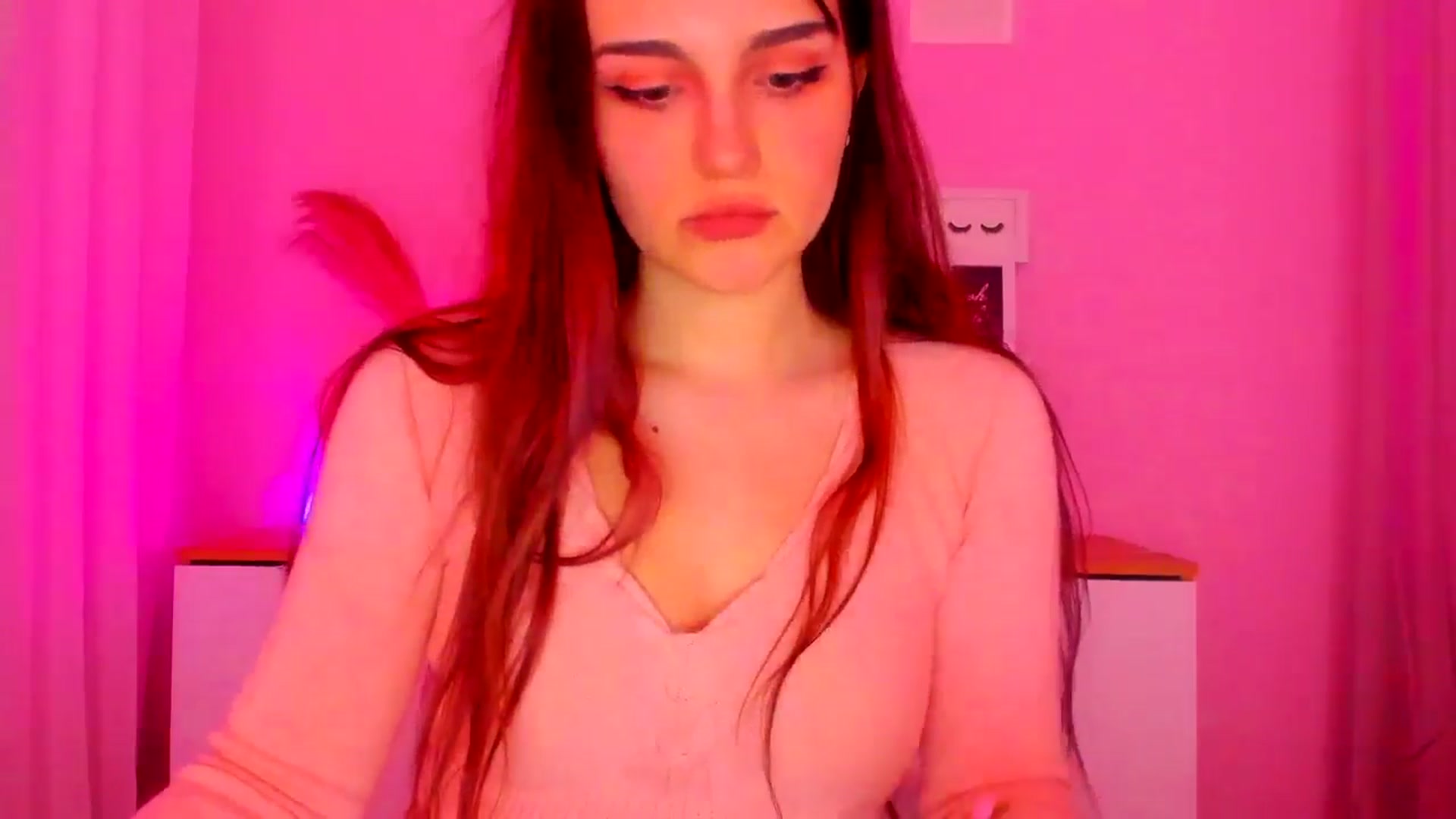 Gallery image thumbnail from JenyStone's myfreecams stream on, 03/18/2025, 14:53 image 3 of 20