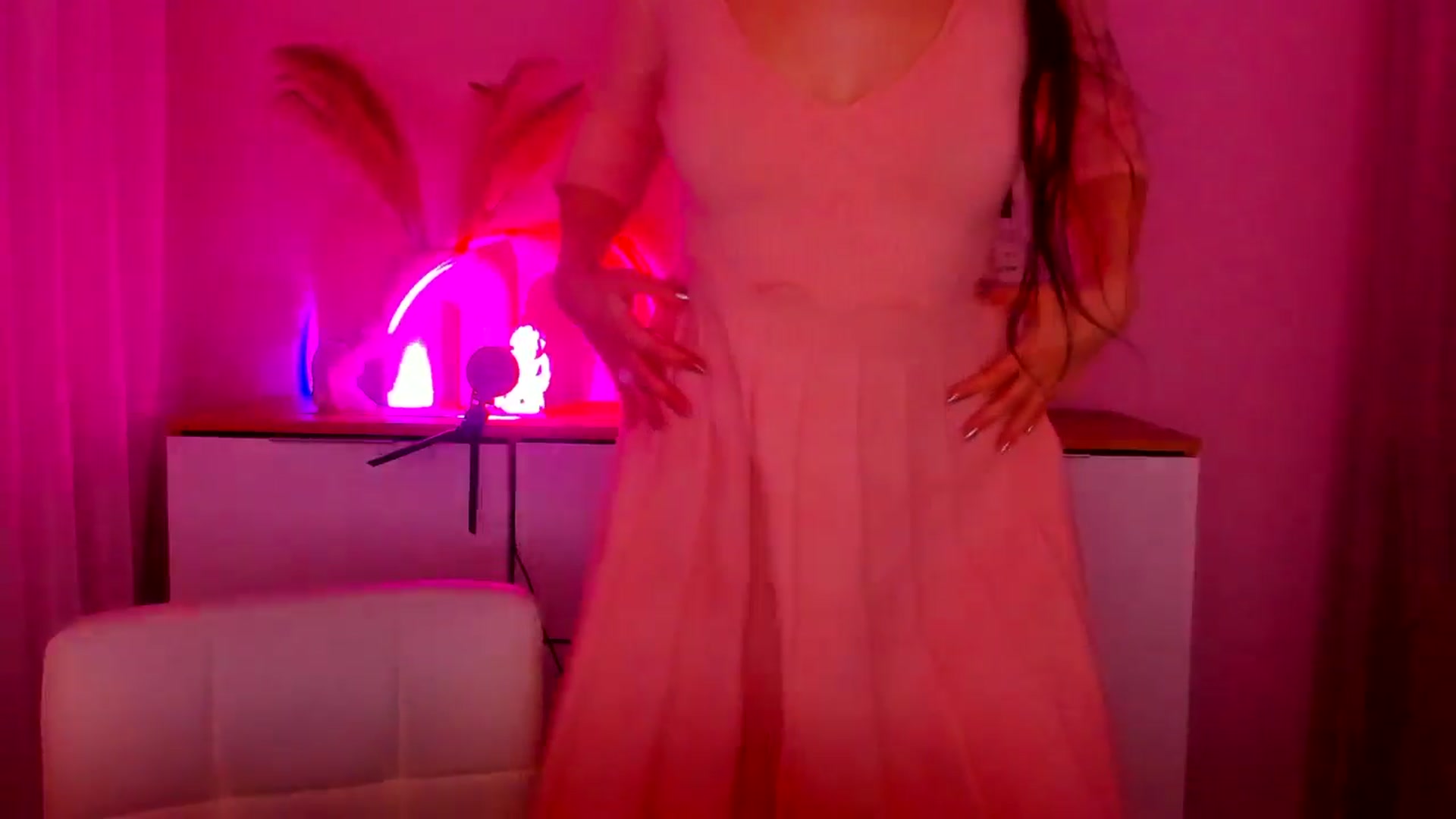 Gallery image thumbnail from JenyStone's myfreecams stream on, 03/18/2025, 15:23 image 13 of 20