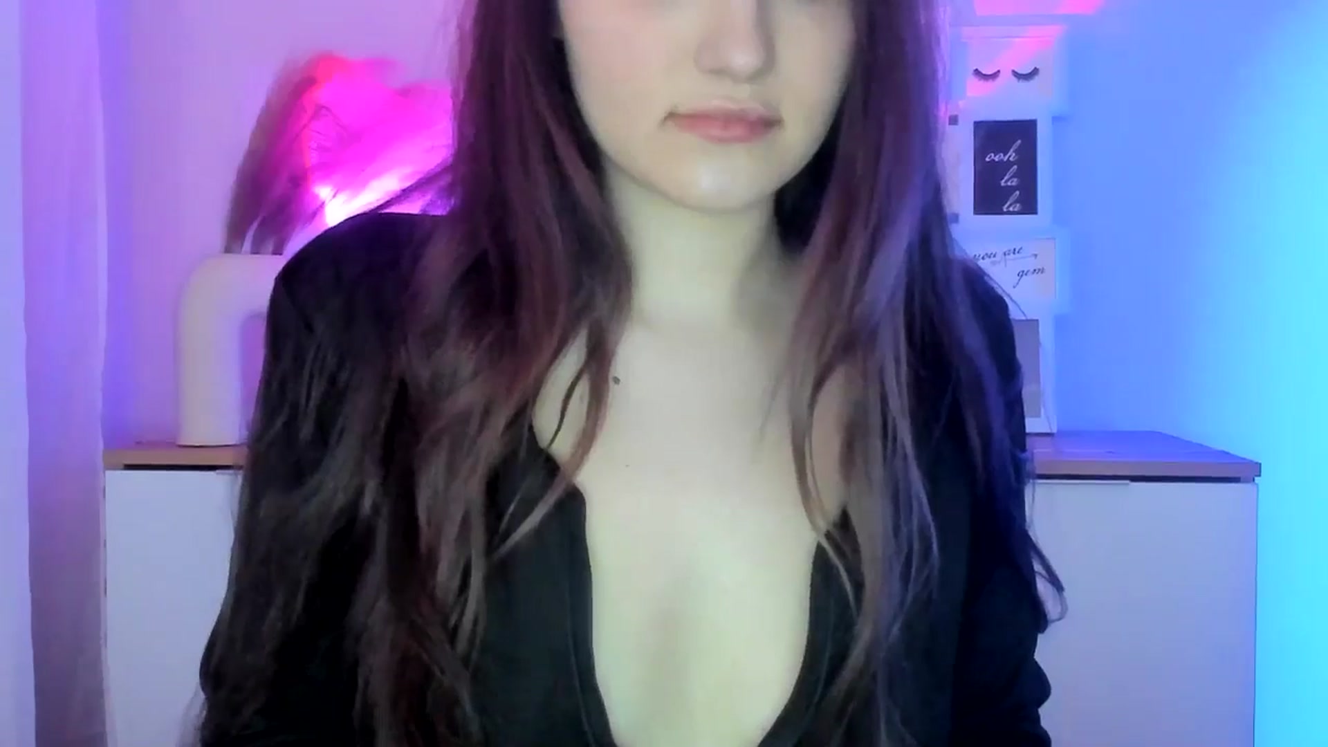 Gallery image thumbnail from JenyStone's myfreecams stream on, 03/19/2025, 14:36 image 7 of 20