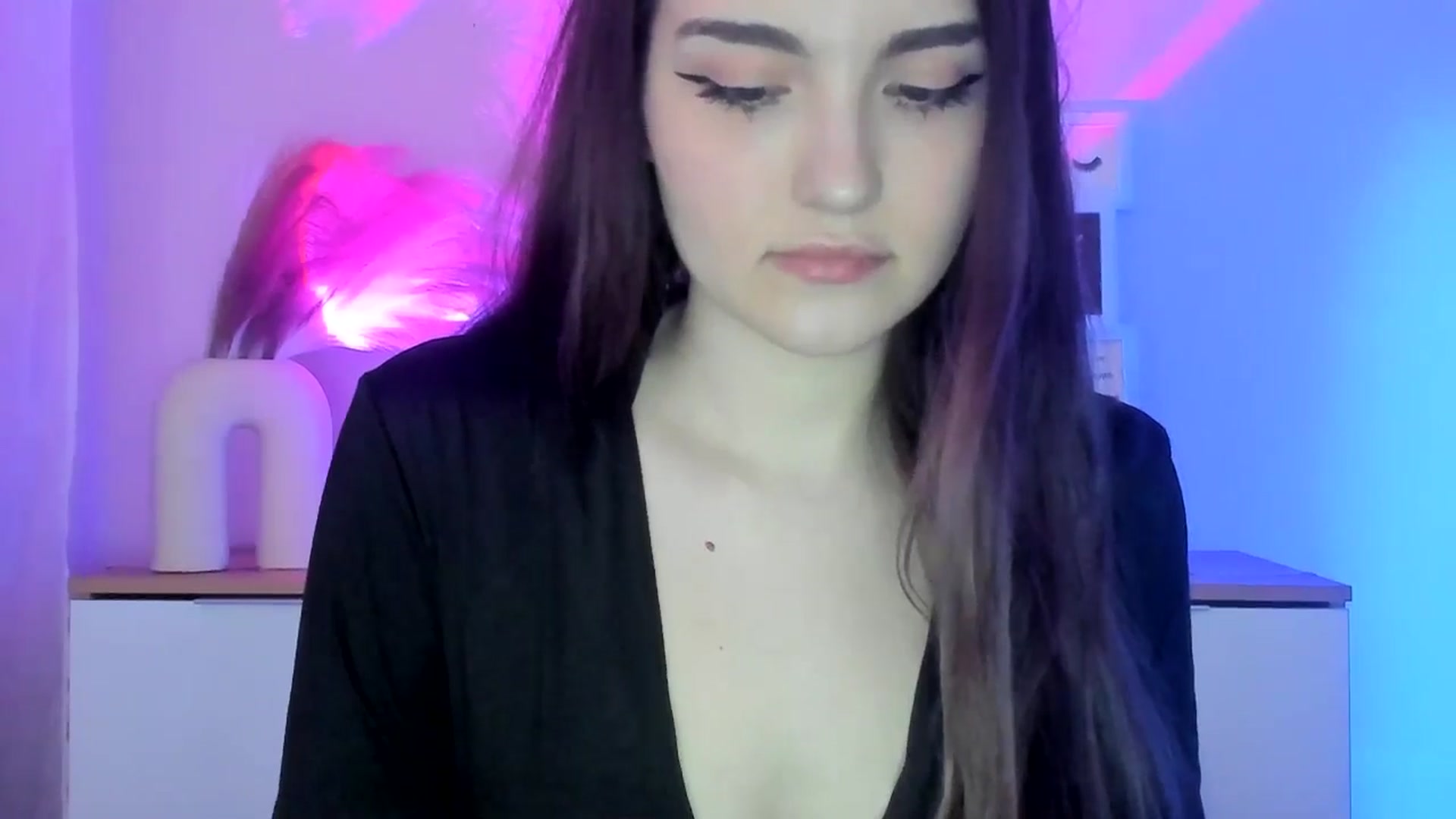 Gallery image thumbnail from JenyStone's myfreecams stream on, 03/19/2025, 14:36 image 15 of 20