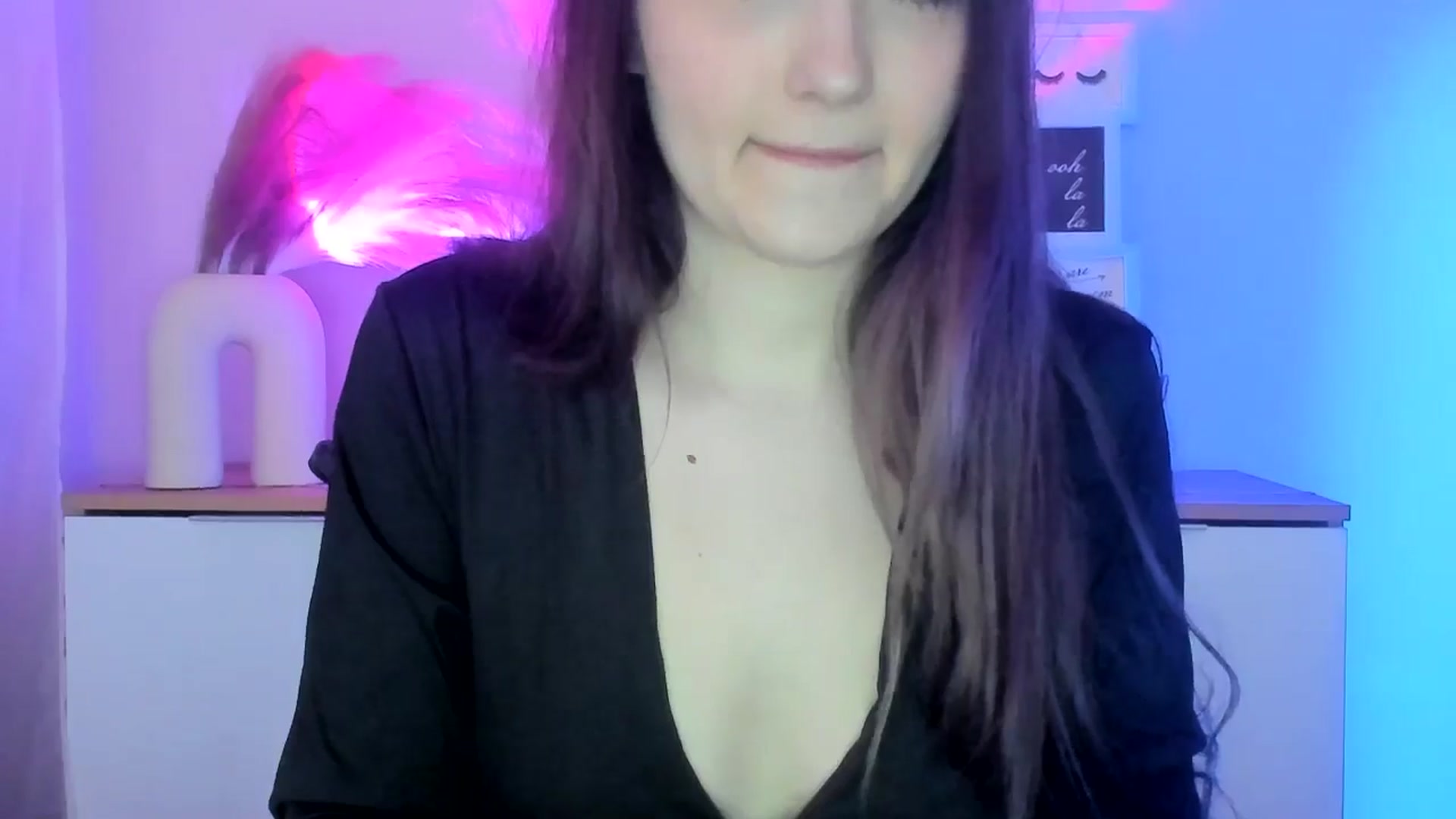 Gallery image thumbnail from JenyStone's myfreecams stream on, 03/19/2025, 14:36 image 13 of 20