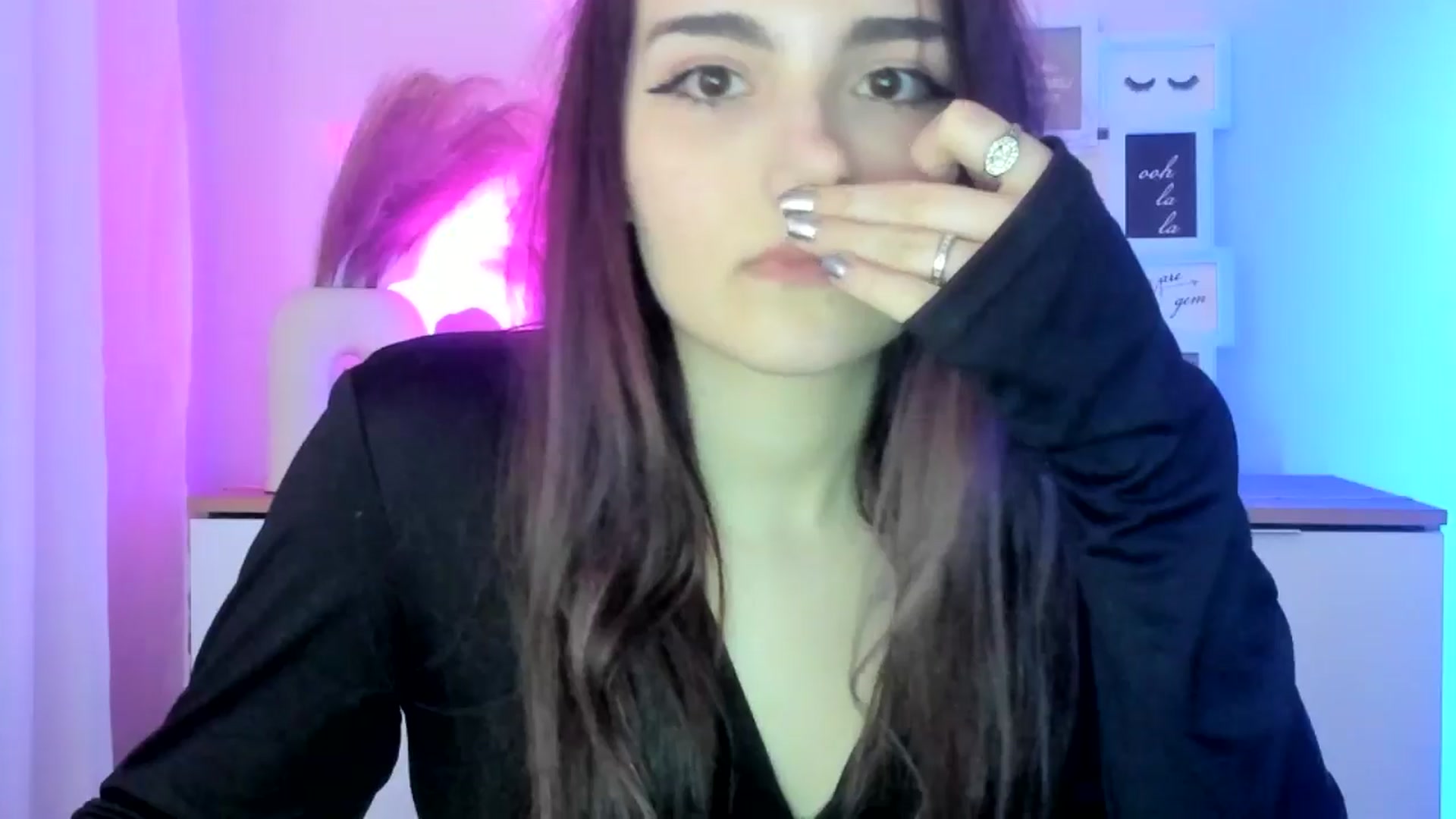 Gallery image thumbnail from JenyStone's myfreecams stream on, 03/19/2025, 18:24 image 5 of 20