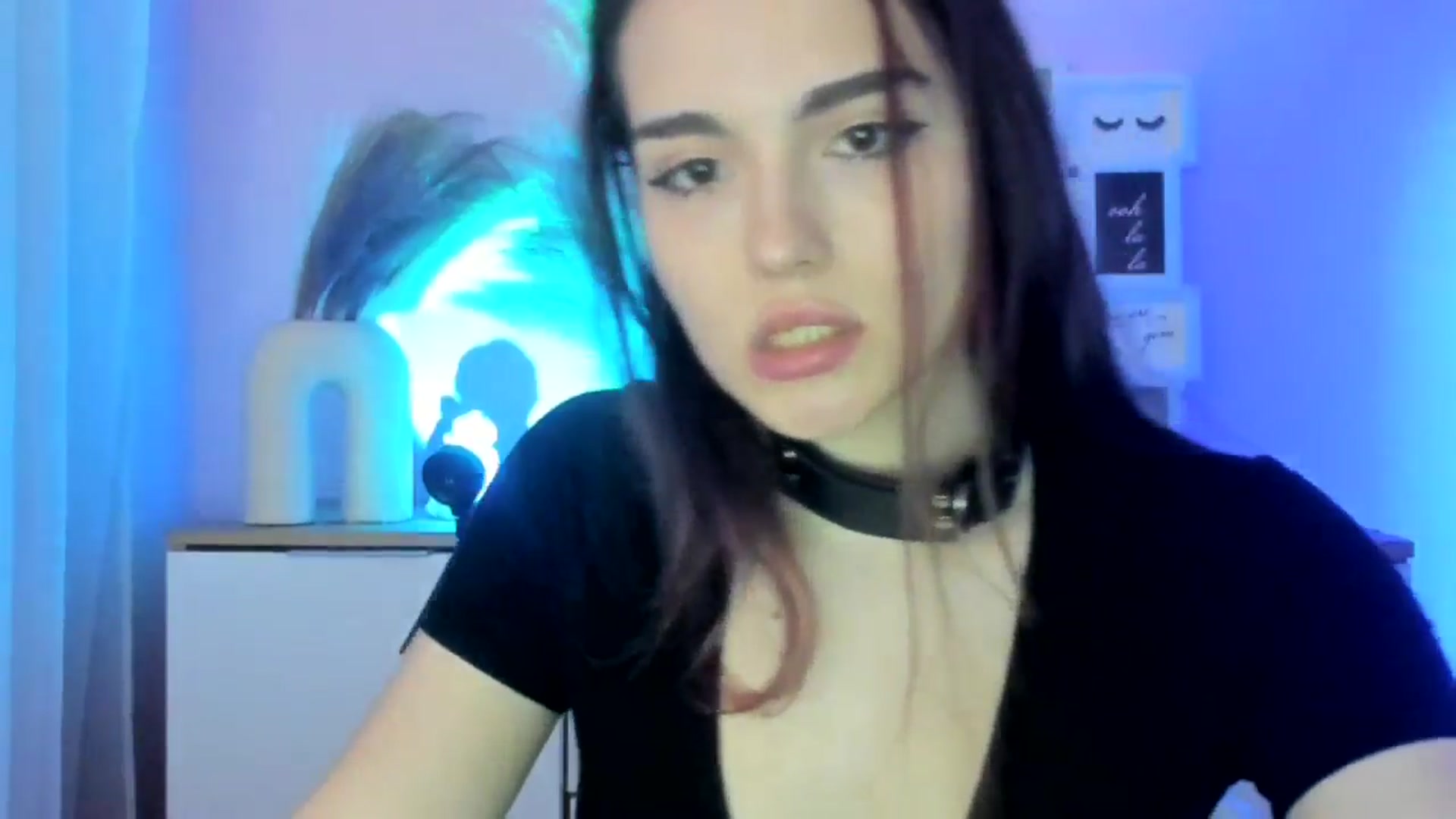 Gallery image thumbnail from JenyStone's myfreecams stream on, 03/20/2025, 17:10 image 11 of 20