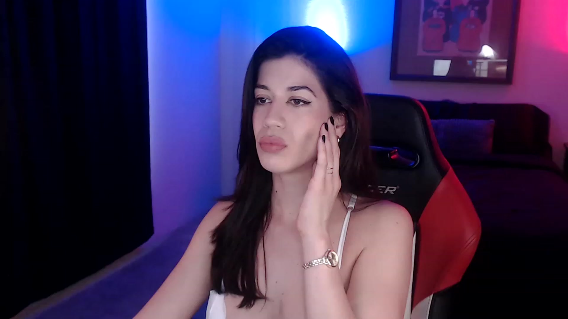 Gallery image thumbnail from Jeselle_Vega's myfreecams stream on, 01/12/2023, 17:44 image 13 of 20