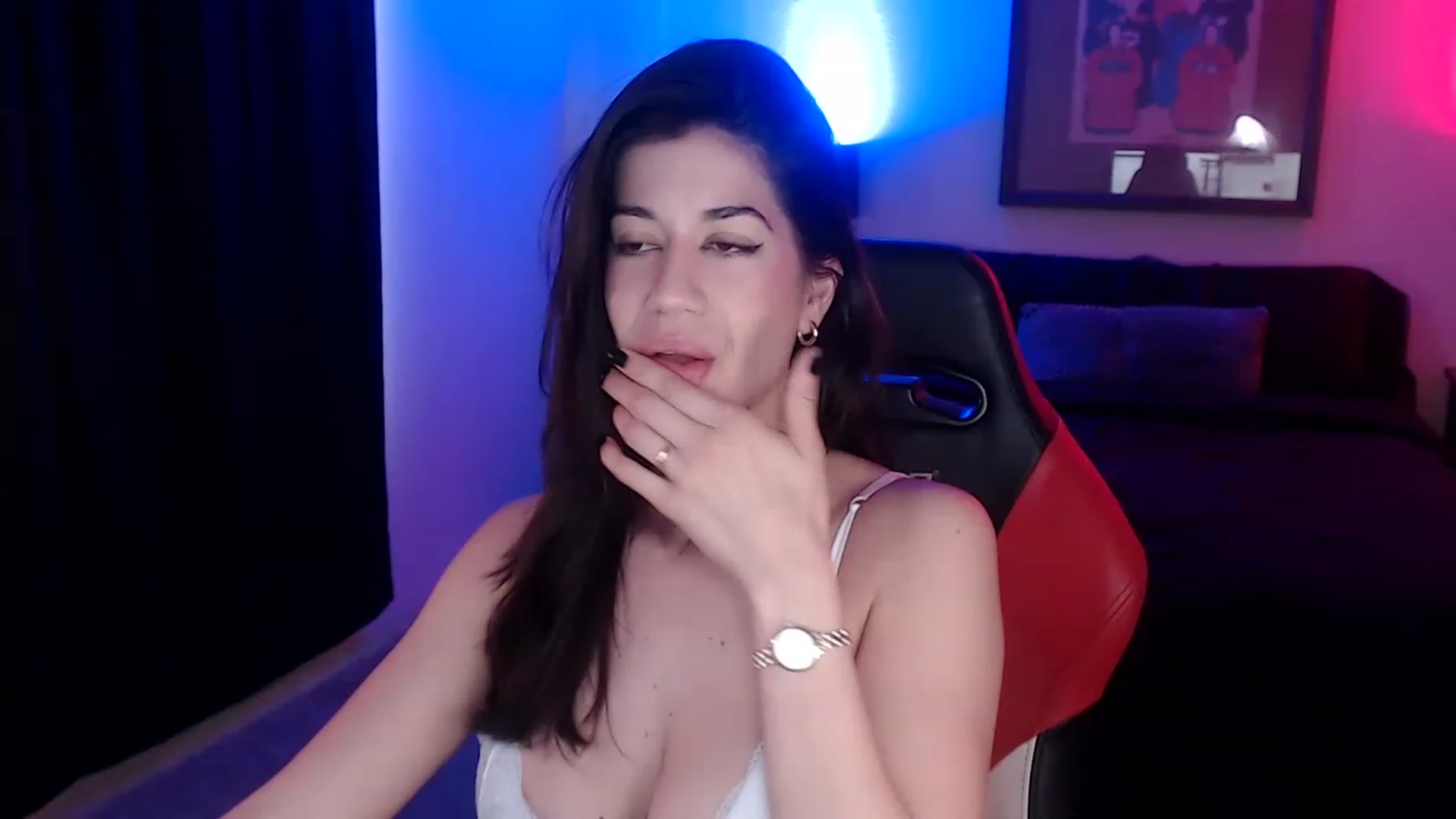 Gallery image thumbnail from Jeselle_Vega's myfreecams stream on, 01/12/2023, 18:24 image 18 of 20