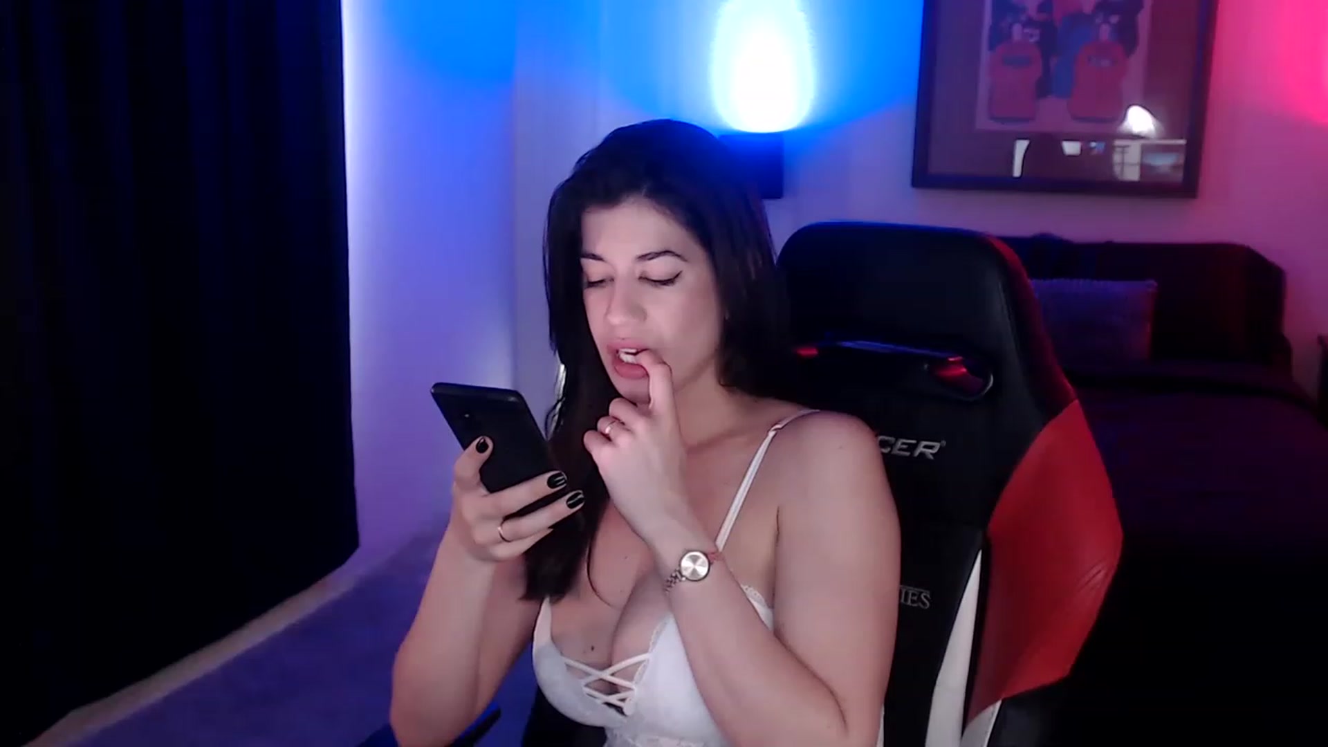 Gallery image thumbnail from Jeselle_Vega's myfreecams stream on, 01/12/2023, 18:24 image 6 of 20