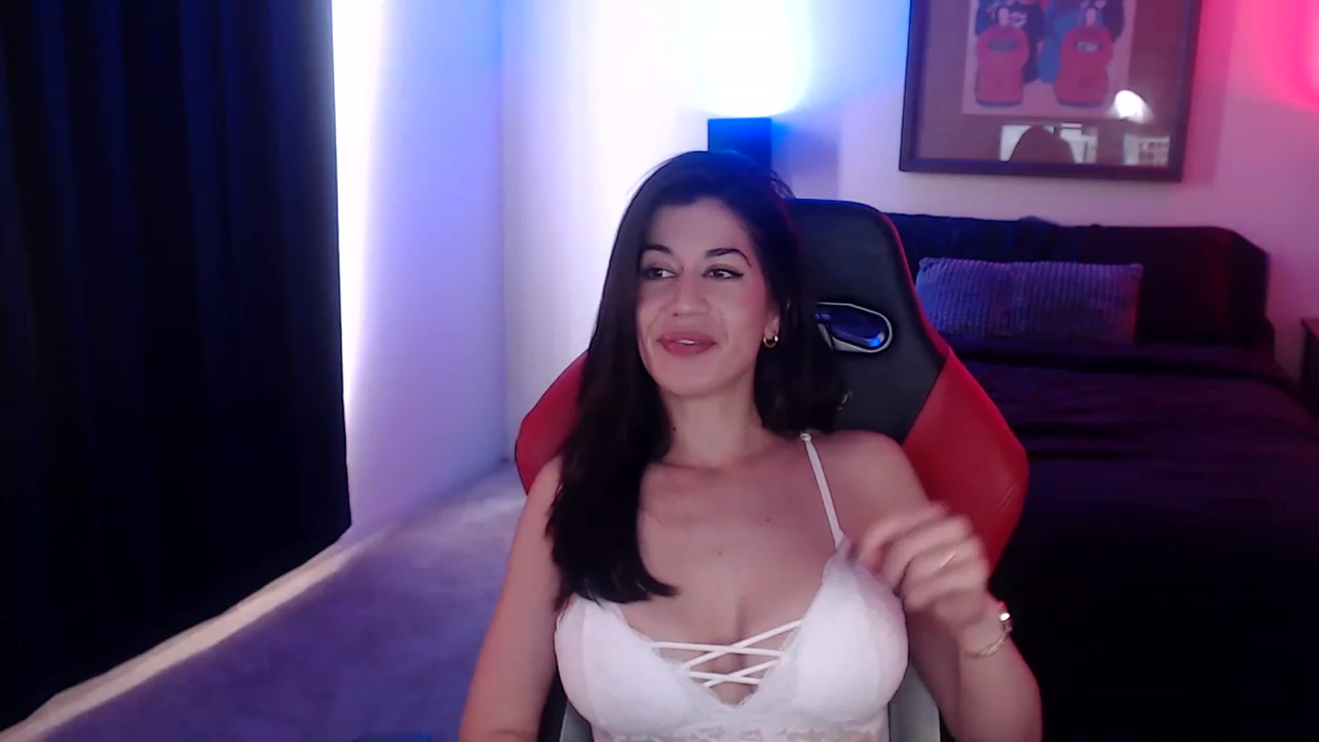 Gallery image thumbnail from Jeselle_Vega's myfreecams stream on, 01/12/2023, 20:06 image 17 of 20