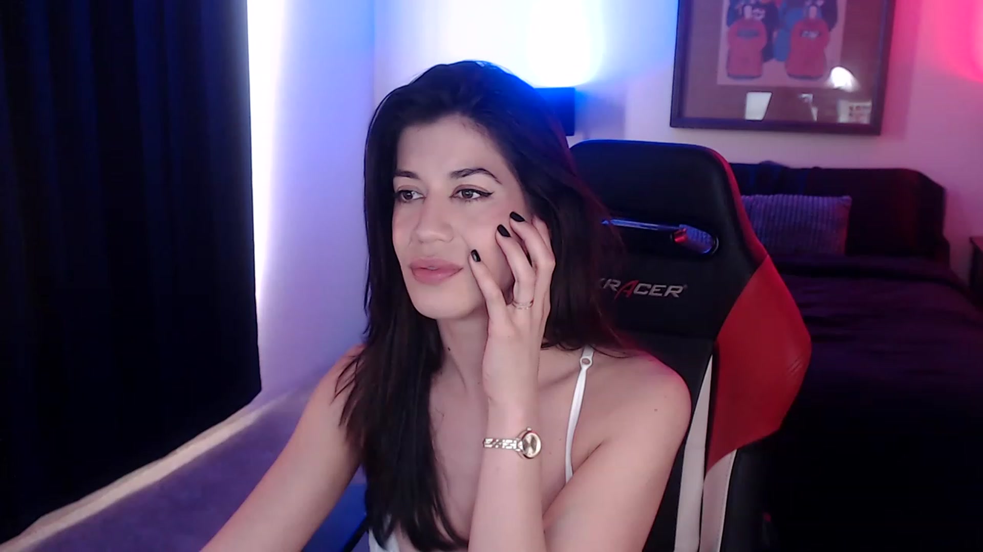 Gallery image thumbnail from Jeselle_Vega's myfreecams stream on, 01/12/2023, 20:06 image 15 of 20