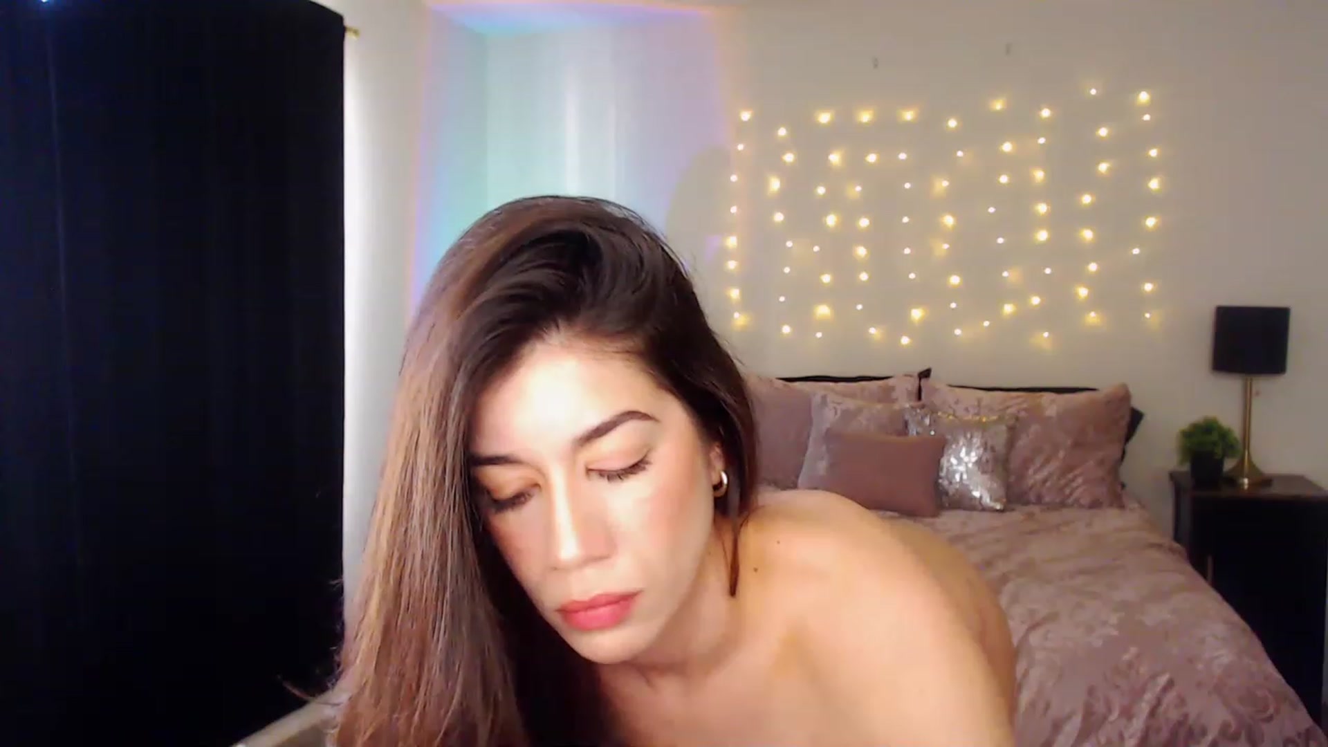 Gallery image thumbnail from Jeselle_Vega's myfreecams stream on, 02/17/2023, 15:16 image 3 of 20