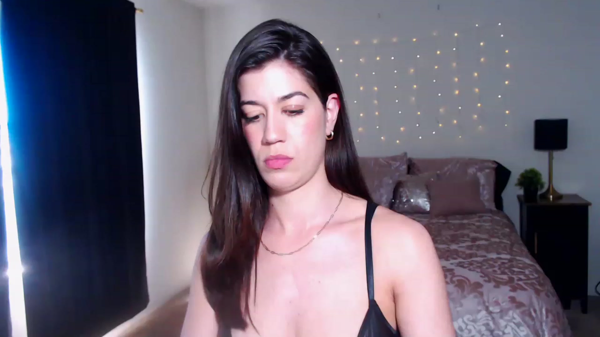 Gallery image thumbnail from Jeselle_Vega's myfreecams stream on, 02/27/2023, 18:40 image 16 of 20