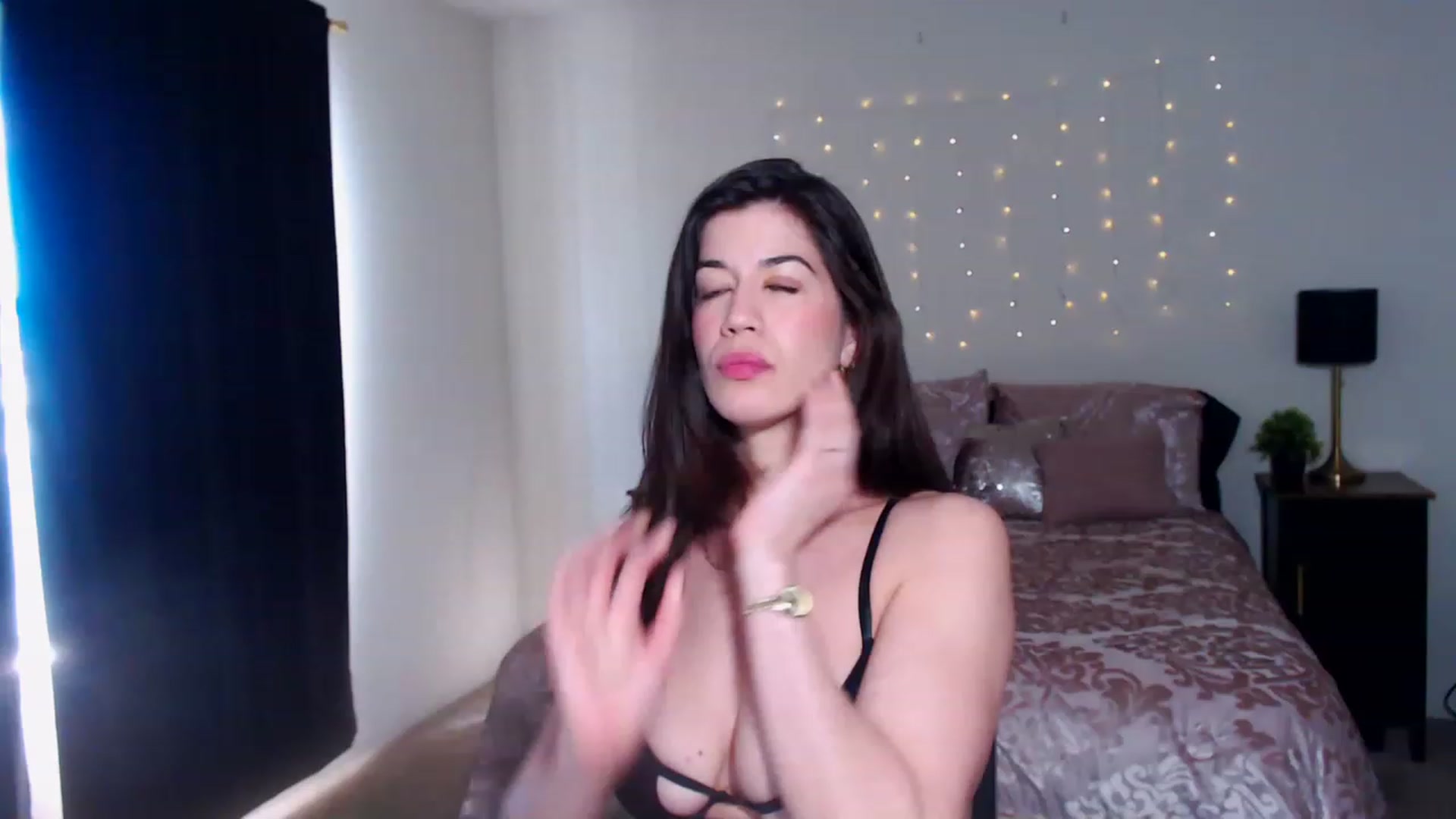 Gallery image thumbnail from Jeselle_Vega's myfreecams stream on, 02/27/2023, 18:40 image 20 of 20