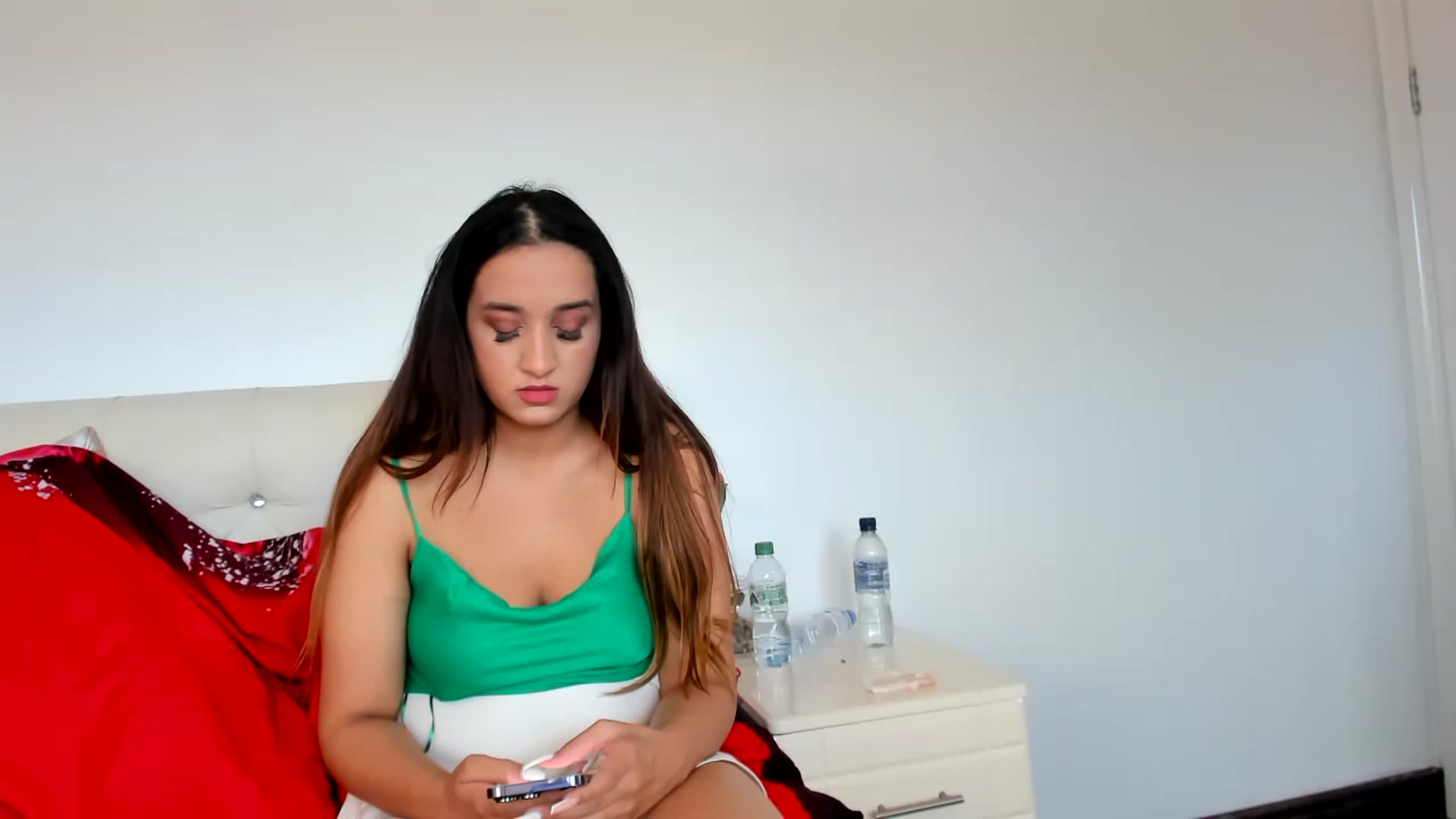 Gallery image thumbnail from JesicaCoper's myfreecams stream on, 01/18/2023, 15:28 image 4 of 20