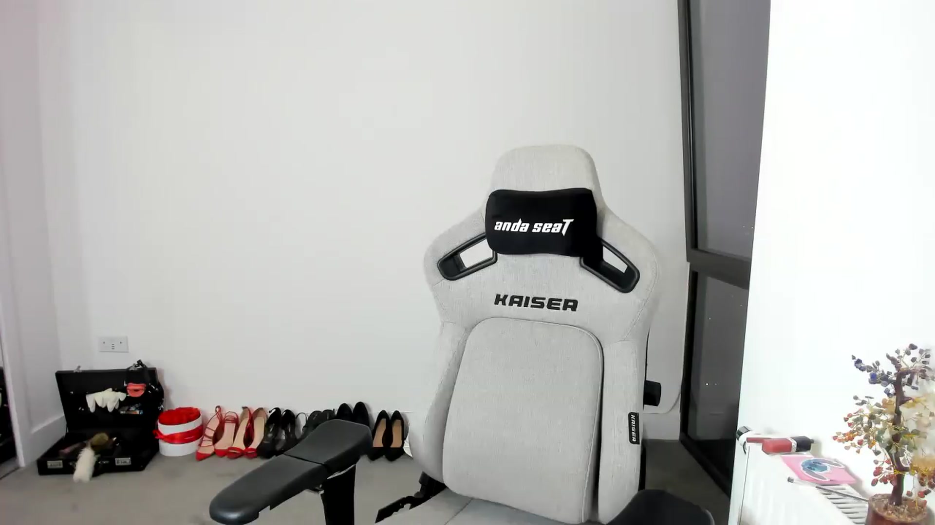 Gallery image thumbnail from JesicaCoper's myfreecams stream on, 04/23/2026, 02:00 image 18 of 20