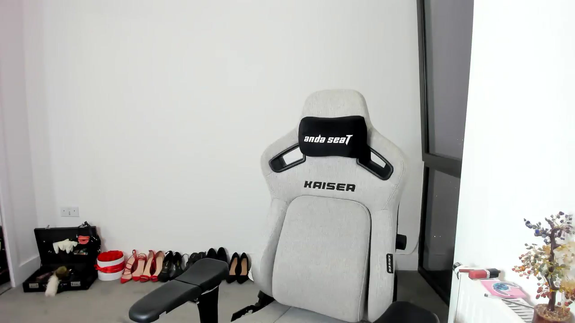 Gallery image thumbnail from JesicaCoper's myfreecams stream on, 04/23/2026, 02:00 image 19 of 20