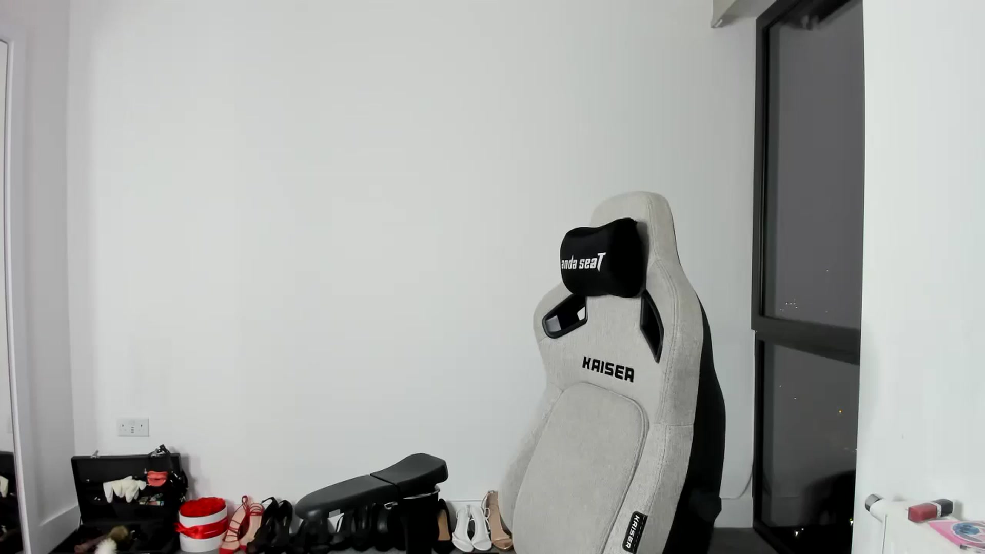 Gallery image thumbnail from JesicaCoper's myfreecams stream on, 04/28/2026, 03:06 image 7 of 20