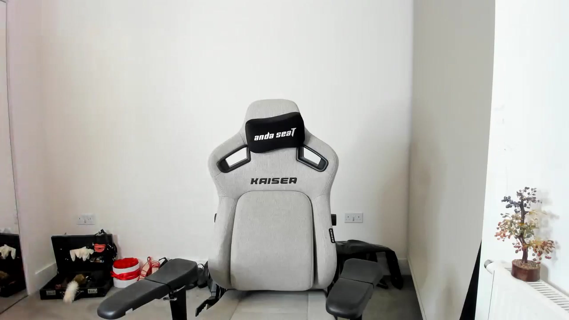 Gallery image thumbnail from JesicaCoper's myfreecams stream on, 04/29/2026, 22:41 image 6 of 20
