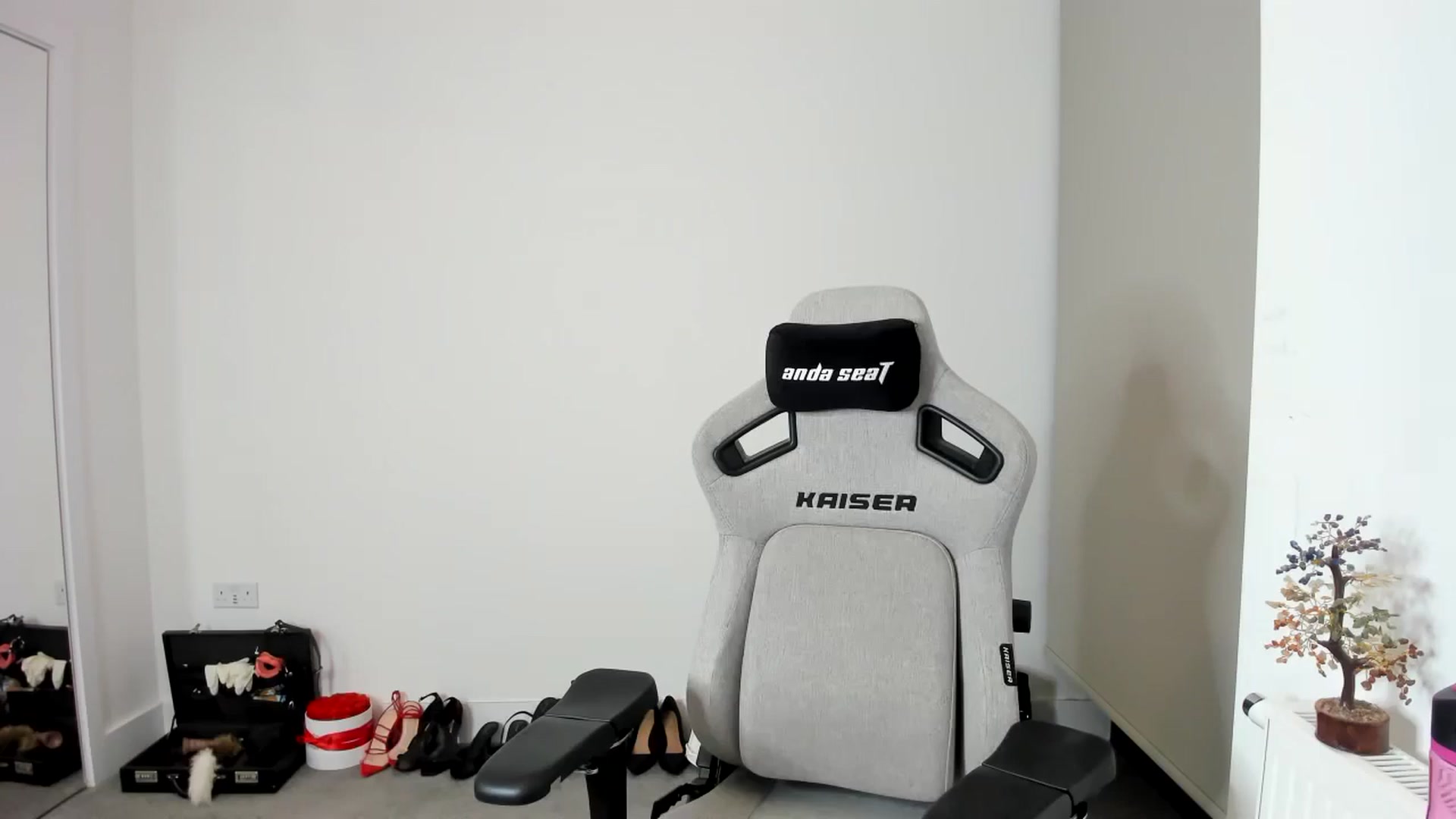 Gallery image thumbnail from JesicaCoper's myfreecams stream on, 05/05/2026, 02:10 image 20 of 20