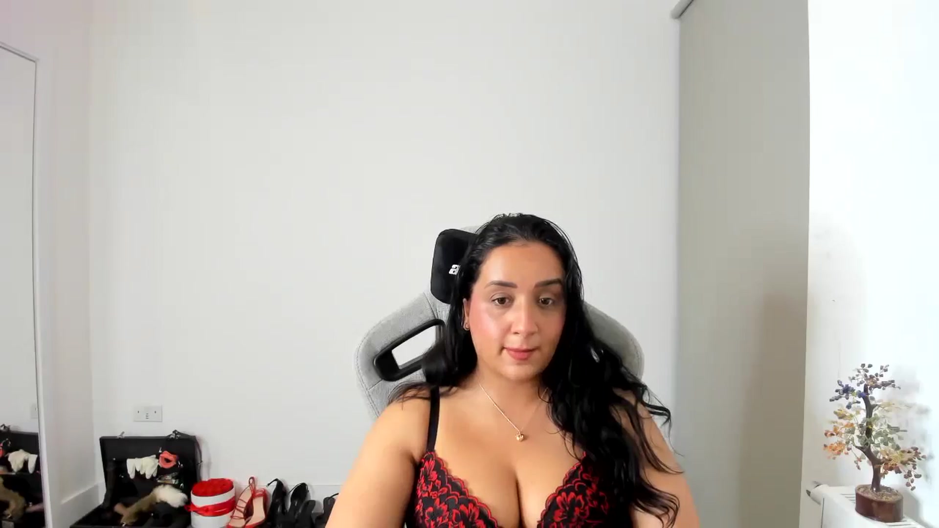 Gallery image thumbnail from JesicaCoper's myfreecams stream on, 05/07/2026, 23:57 image 20 of 20
