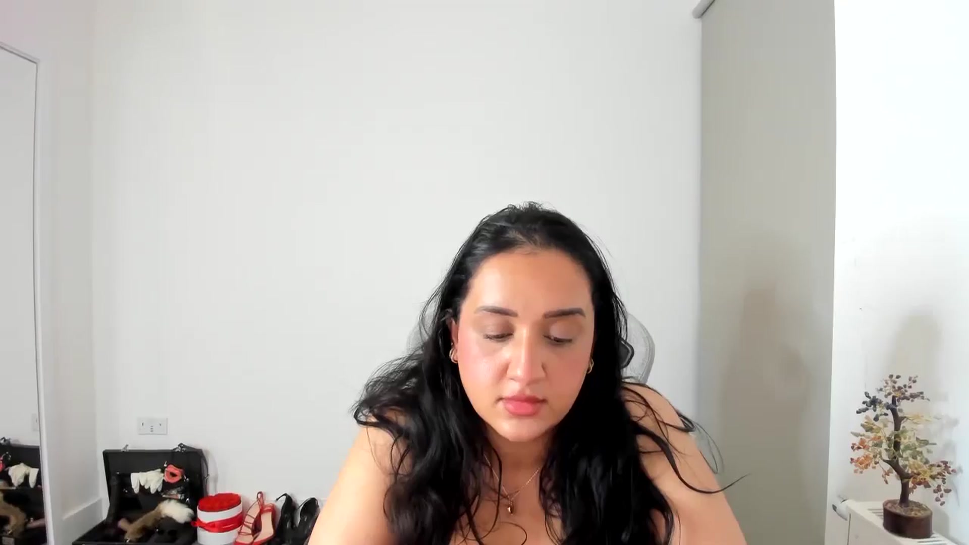 Gallery image thumbnail from JesicaCoper's myfreecams stream on, 05/08/2026, 01:01 image 3 of 20