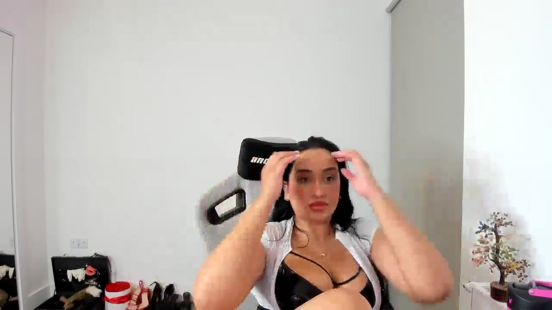 Gallery image thumbnail from JesicaCoper's myfreecams stream on, 05/10/2026, 02:07 image 15 of 20