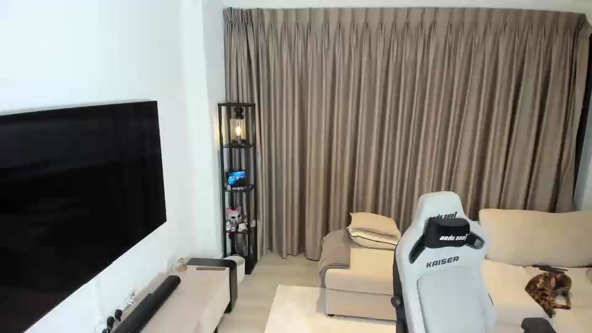 Gallery image thumbnail from JesicaCoper's myfreecams stream on, 06/04/2026, 01:40 image 9 of 20