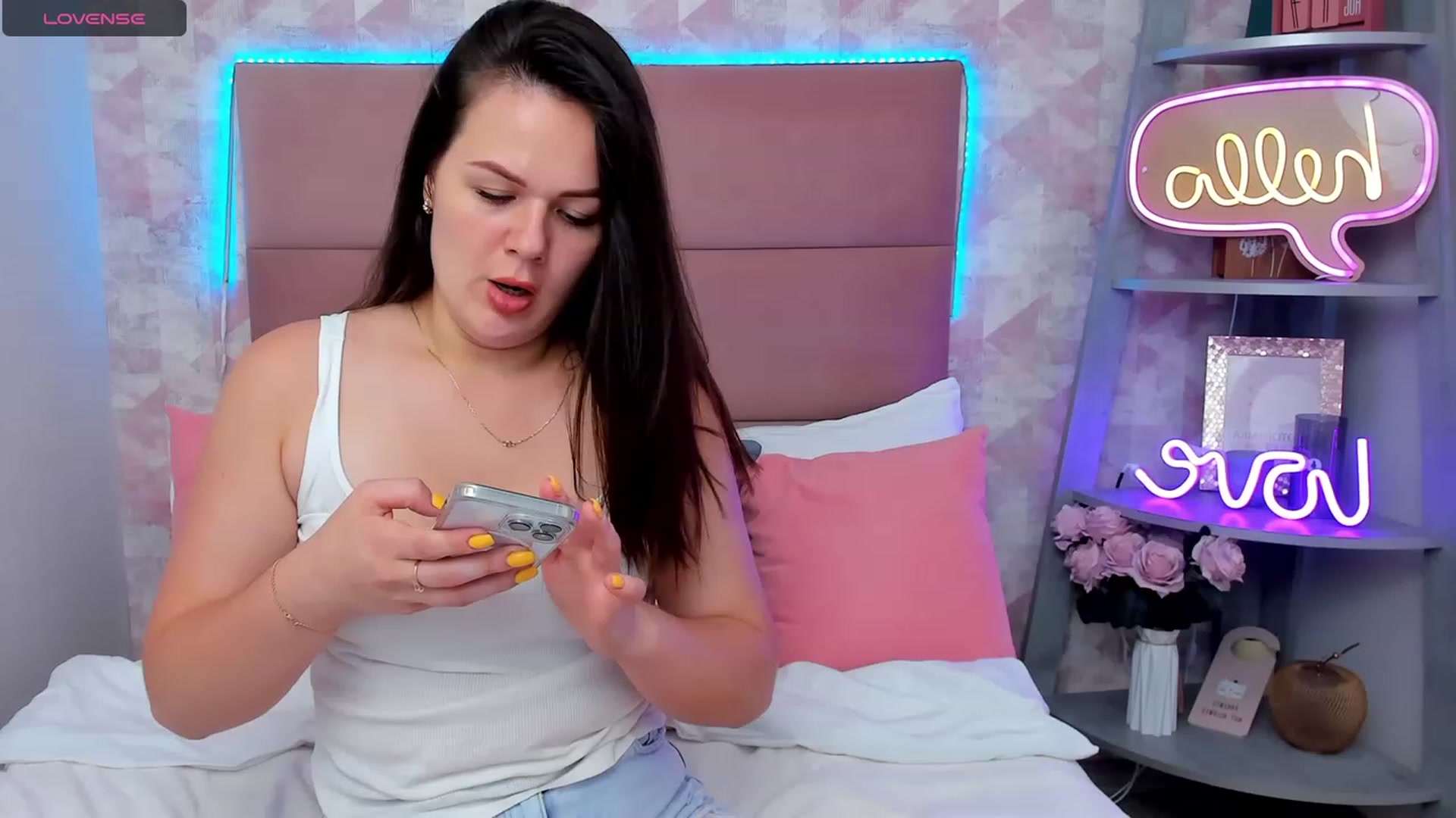Gallery image thumbnail from JessMalibu's myfreecams stream on, 08/29/2023, 11:04 image 3 of 20